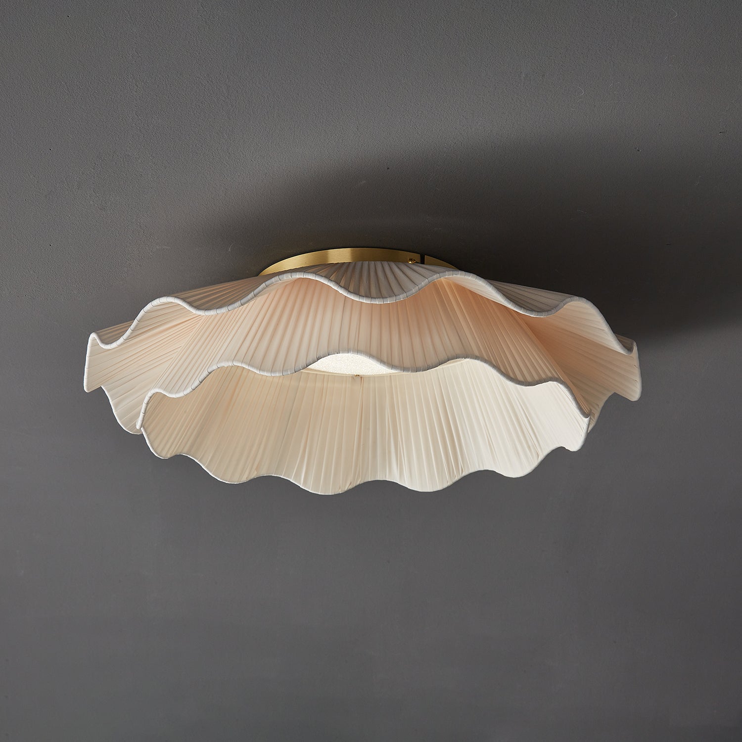 Arwen Fabric Wave Ceiling Lamp - Blowlighting