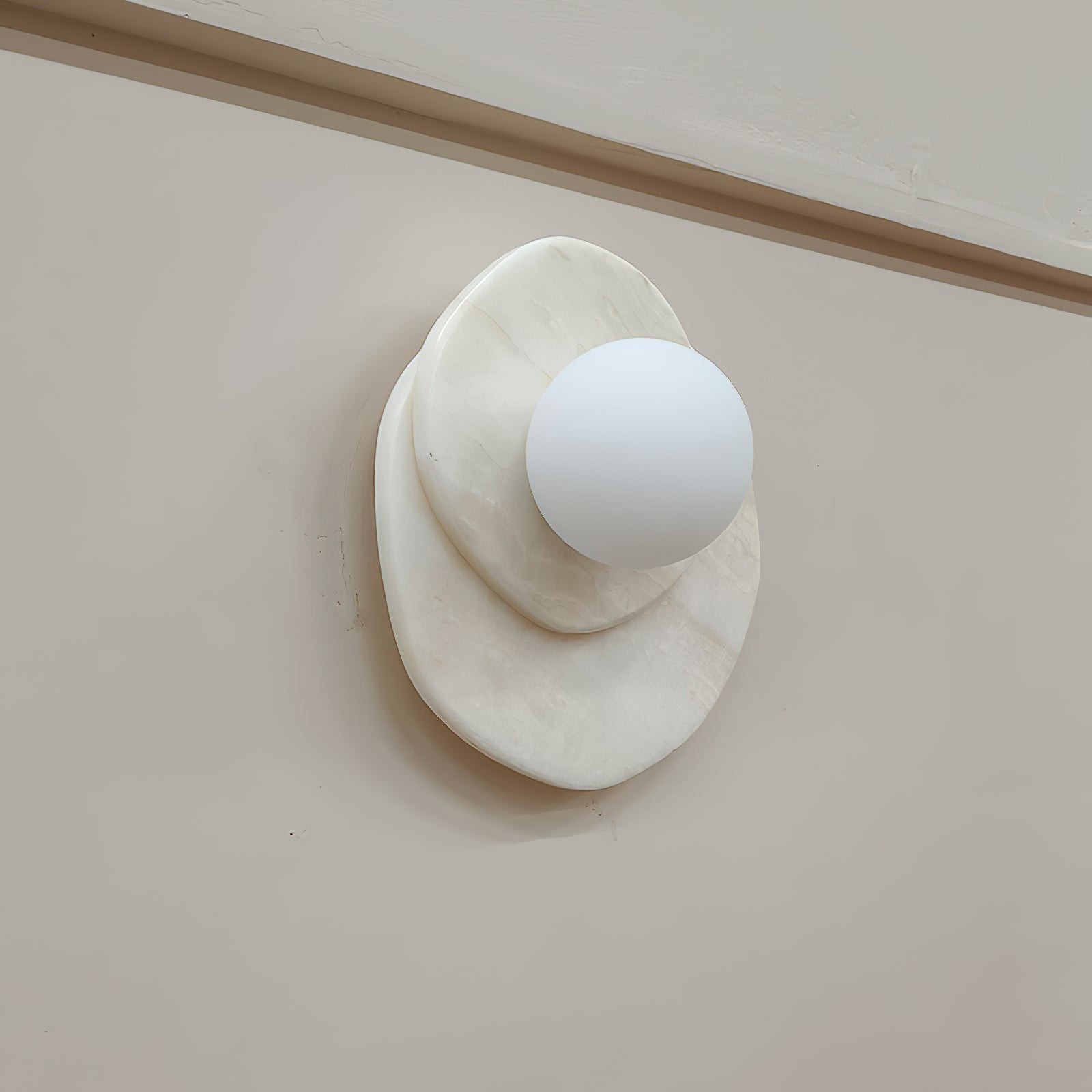 Alorarae Organic Alabaster Wall Light - Neutralighting