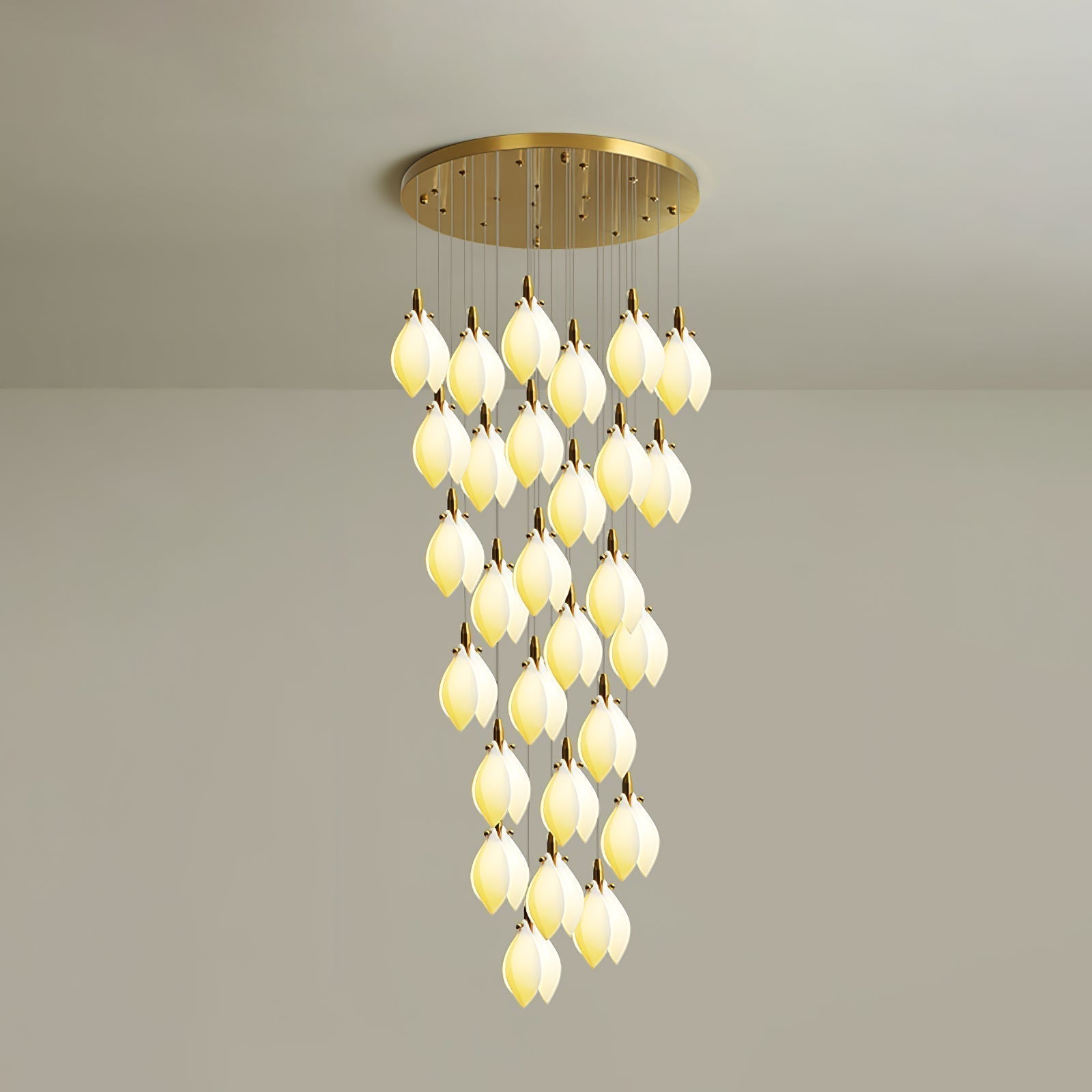 Caphayra Kronleuchter aus Keramik und Messing-Letslighting