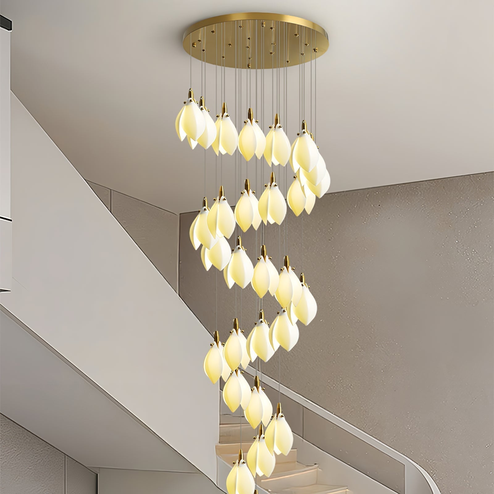 Caphayra Kronleuchter aus Keramik und Messing-Letslighting