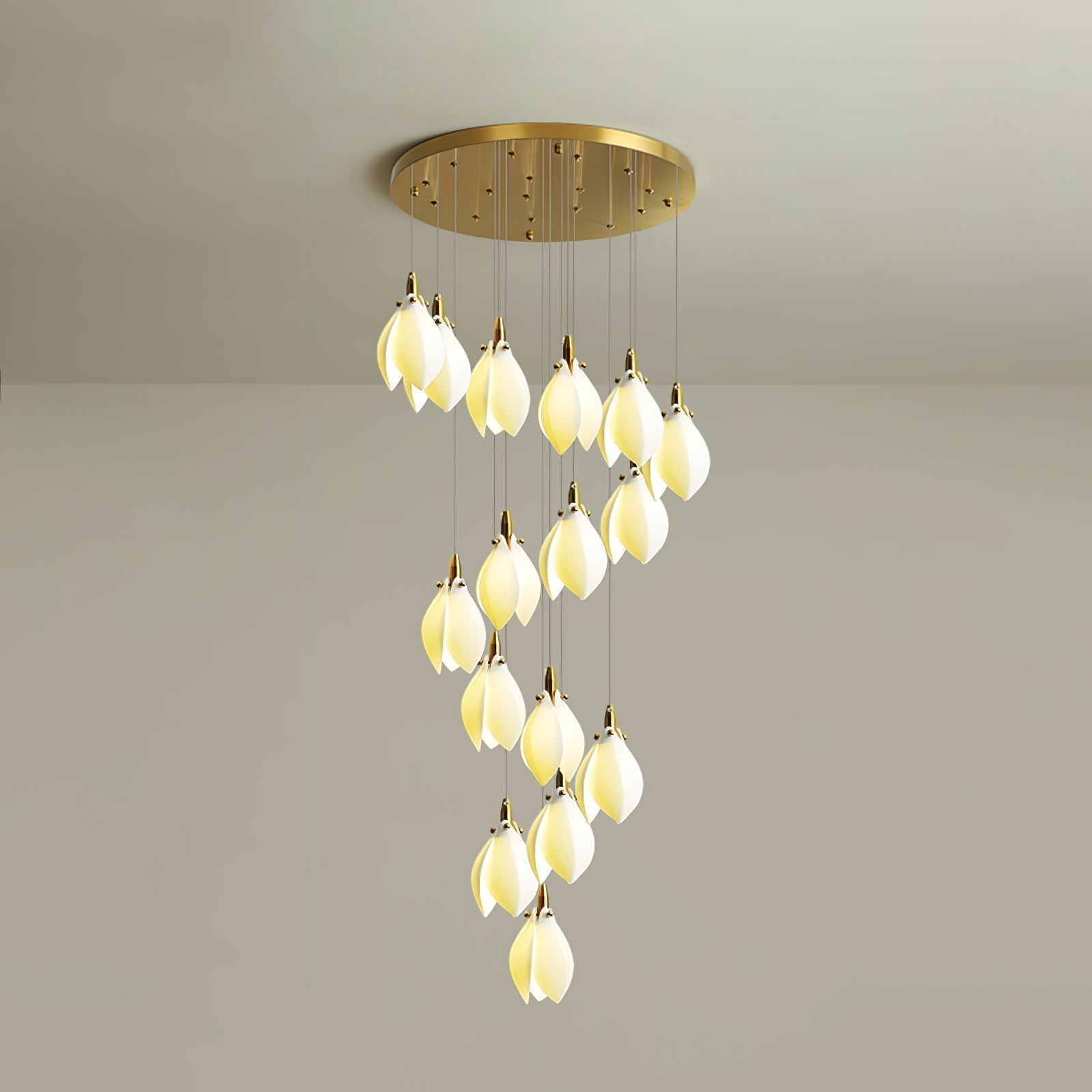 Caphayra Kronleuchter aus Keramik und Messing-Letslighting