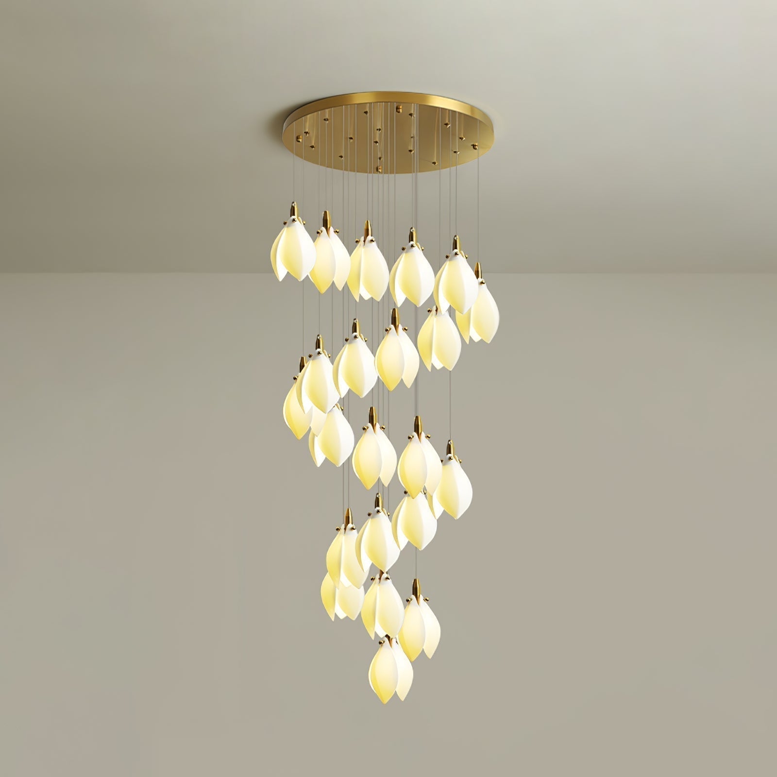 Caphayra Kronleuchter aus Keramik und Messing-Letslighting