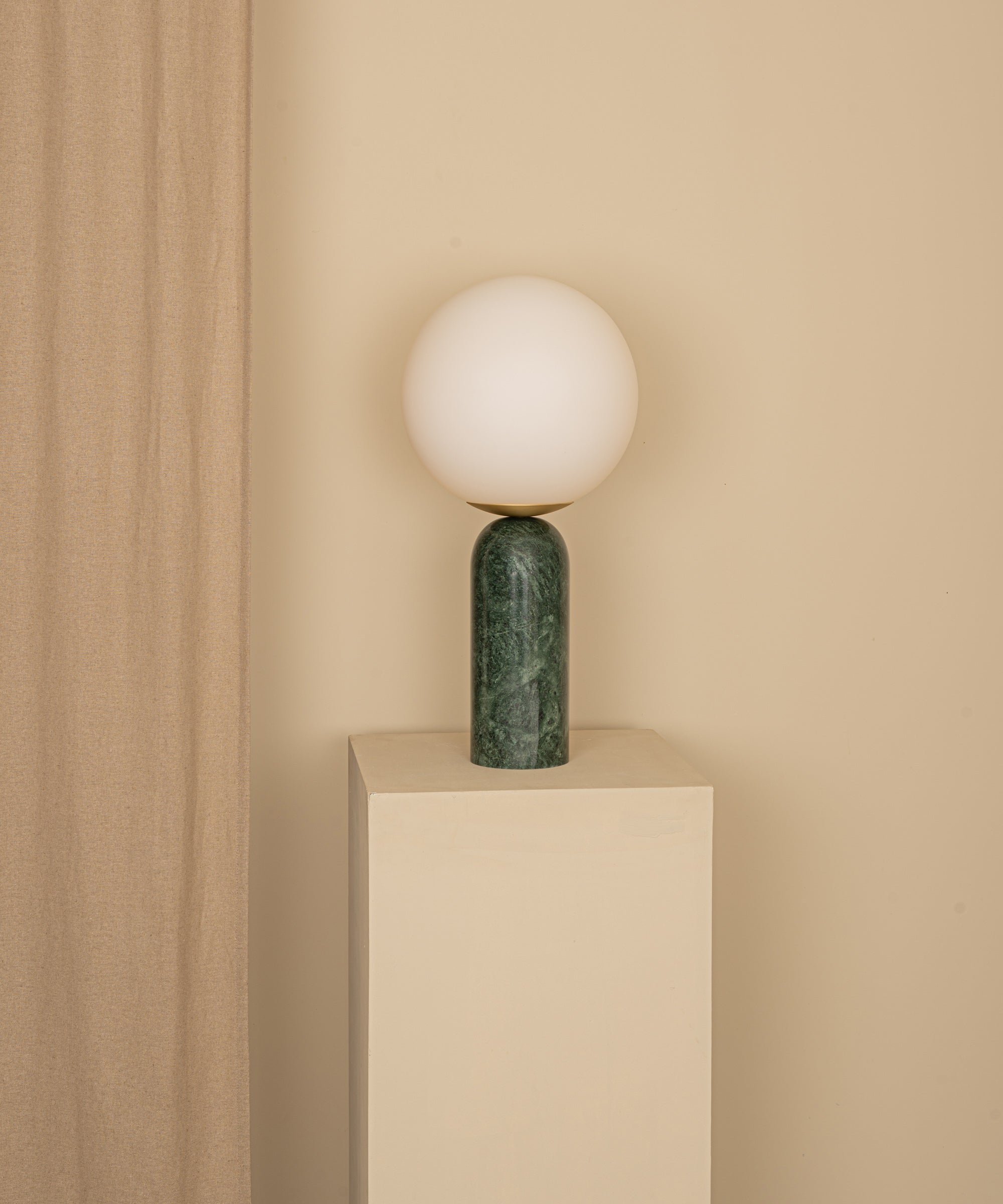 Atlas Modern Minimalistisch Alabaster Tischleuchte-Letslighting