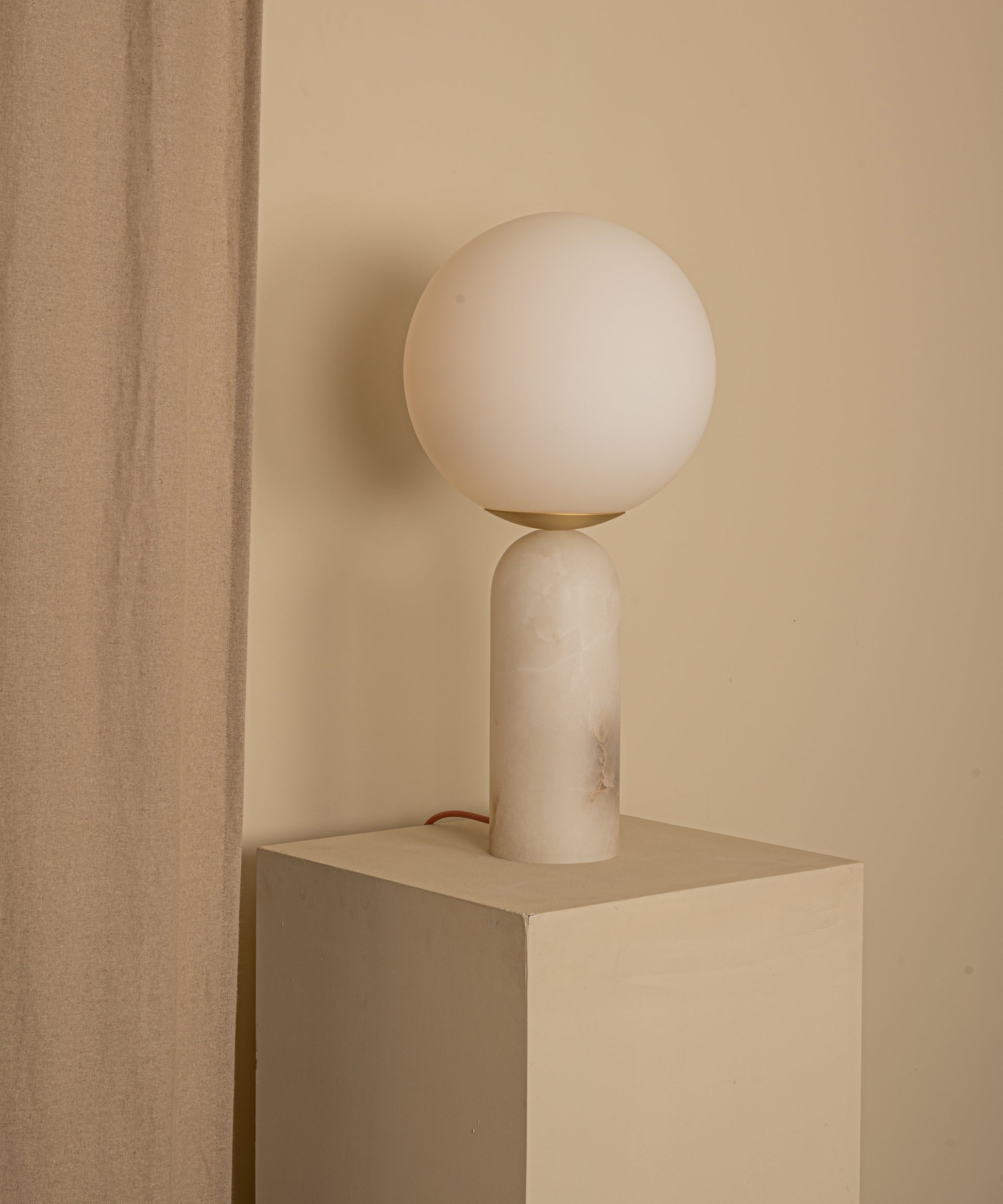 Atlas Modern Minimalistisch Alabaster Tischleuchte-Letslighting