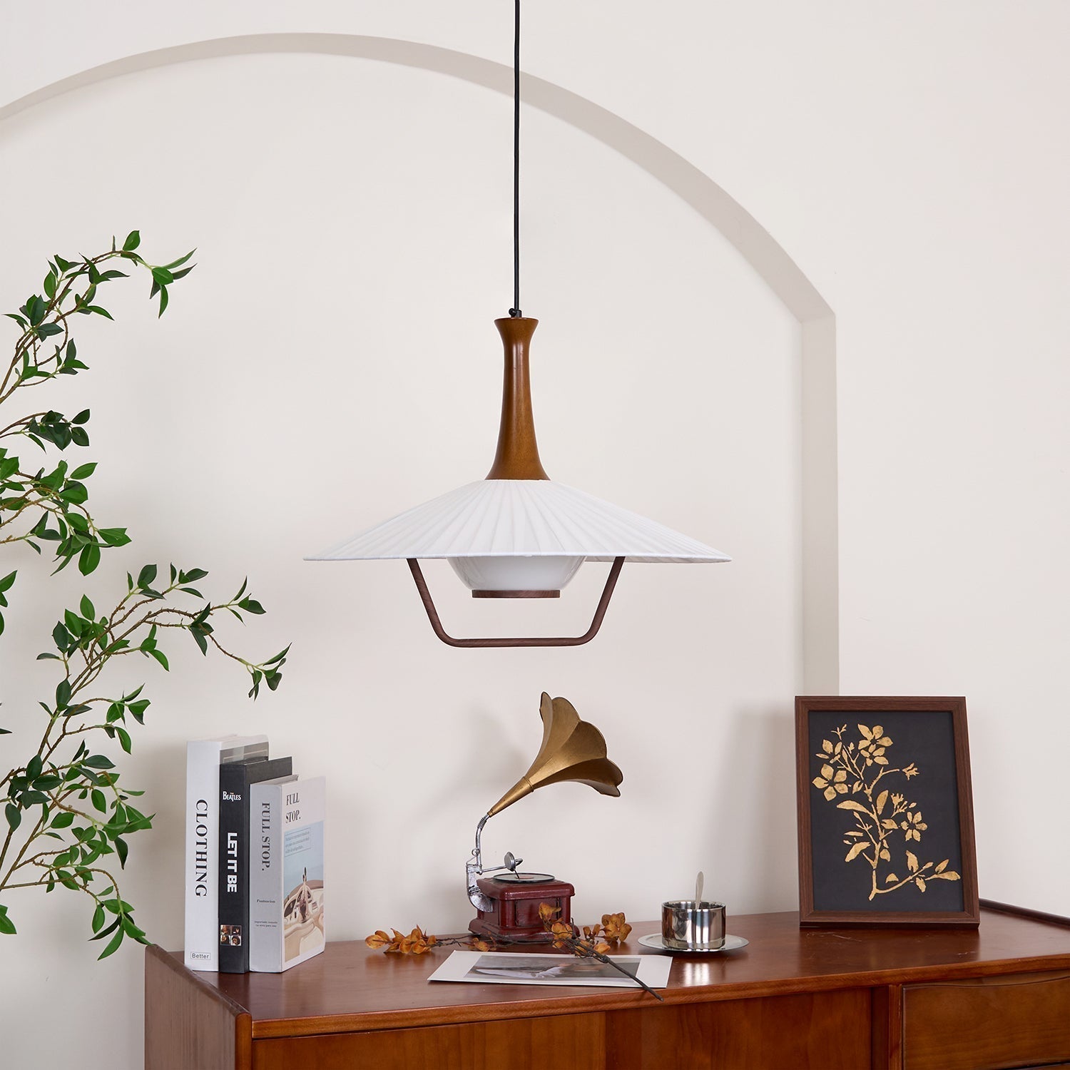 Vionne Mid-Century Pendelleuchte aus Holz und Weiß-Letslighting