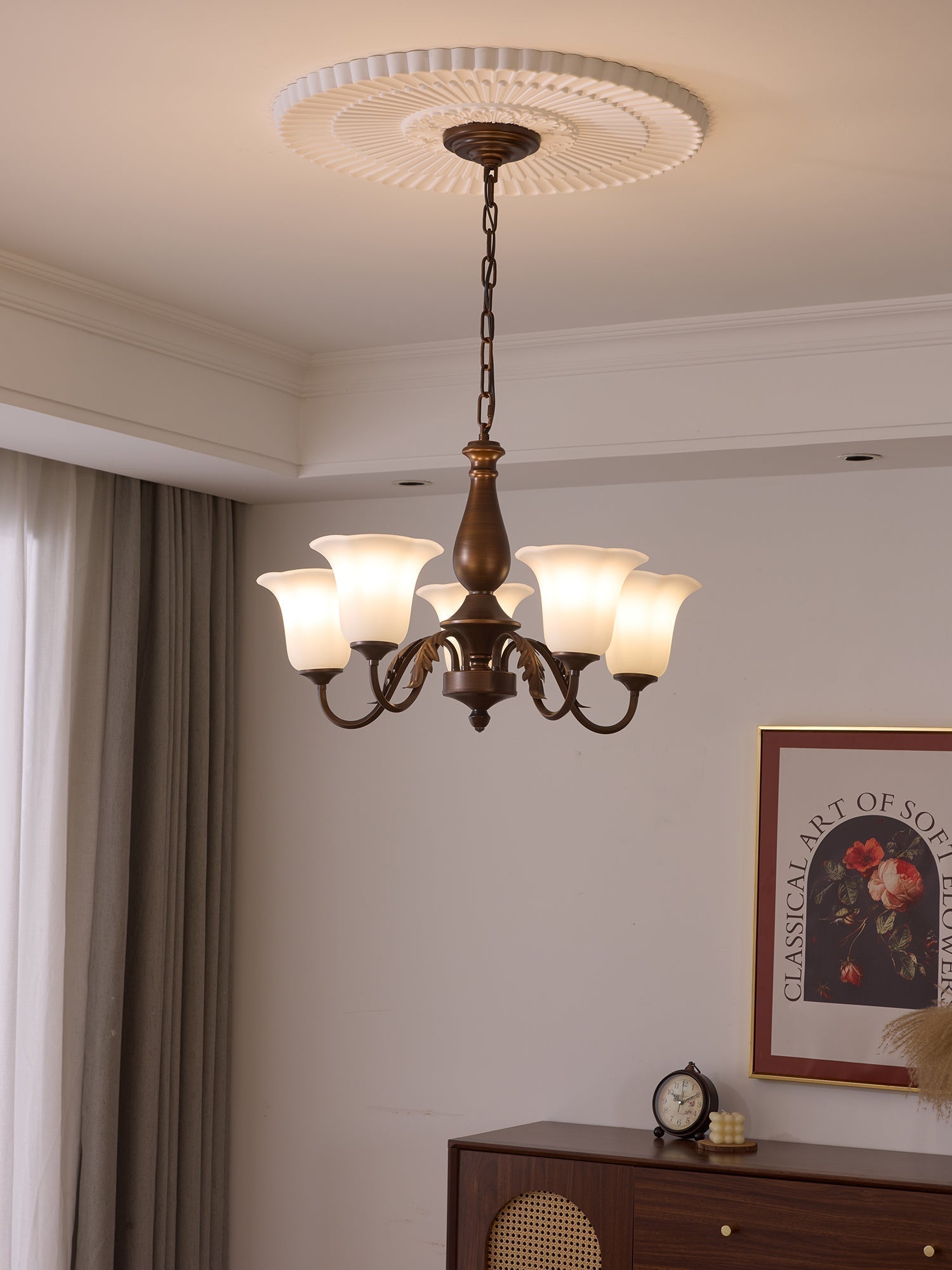 Uveleth Traditioneller Eleganter Glaskronleuchter-Letslighting