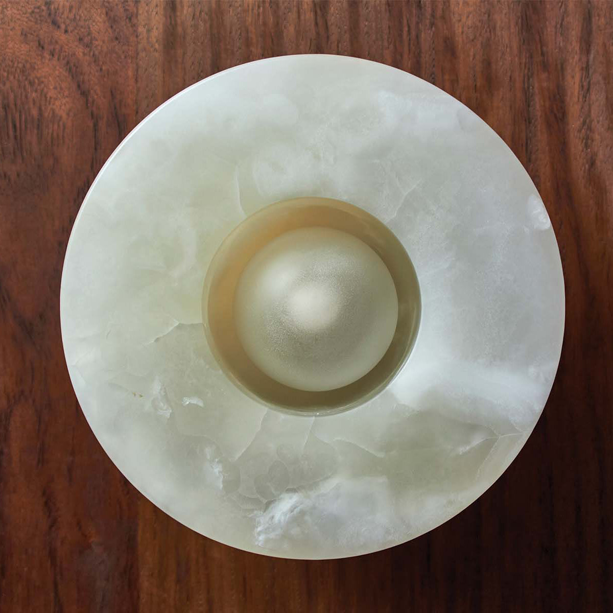 Ildvuvyo Surface Modern Minimalist Glass Metal Sconce Wall Lamp - Letslighting