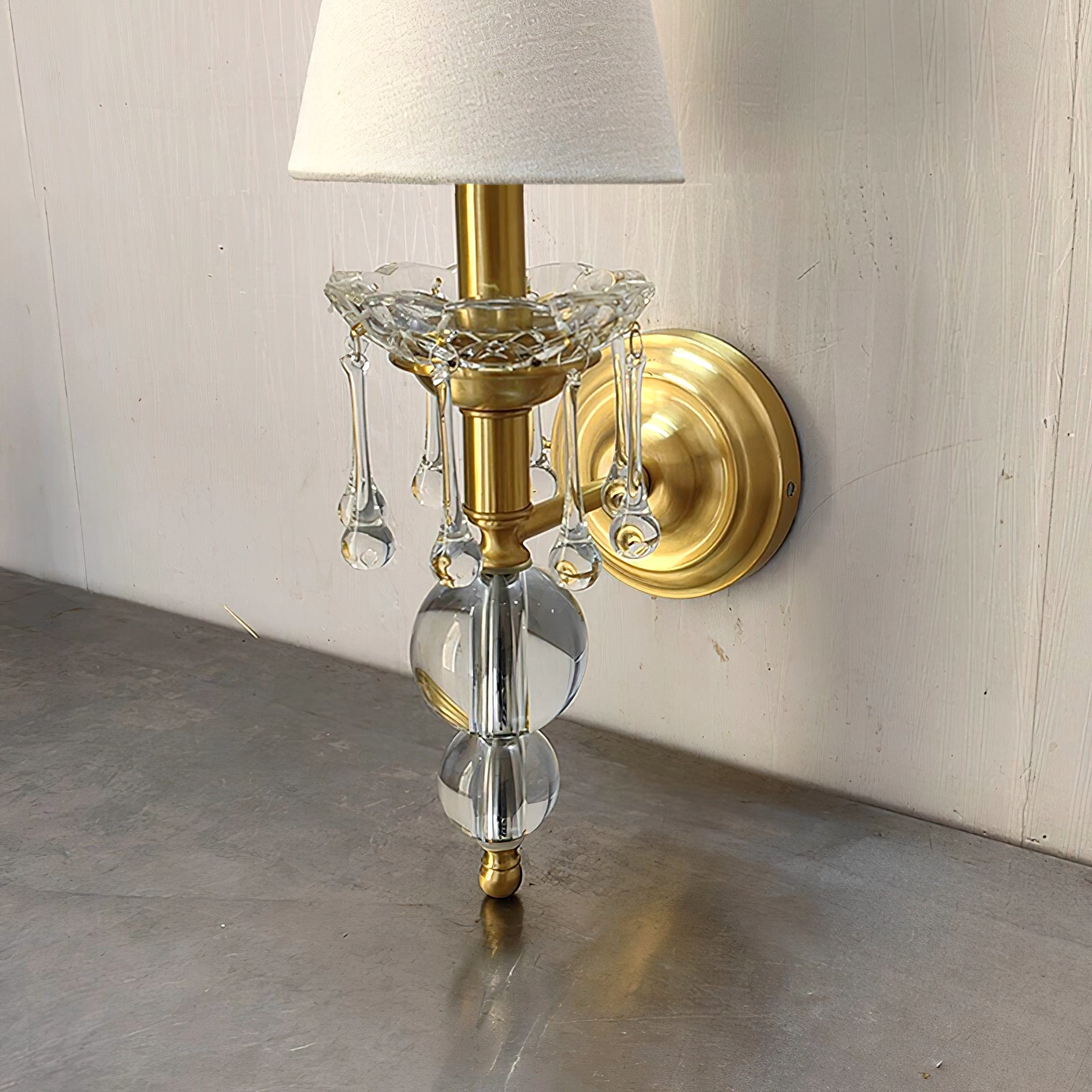 Qvistuvyh Postmoderne Luxus-Wandleuchte aus Stoff und Kristall-Letslighting