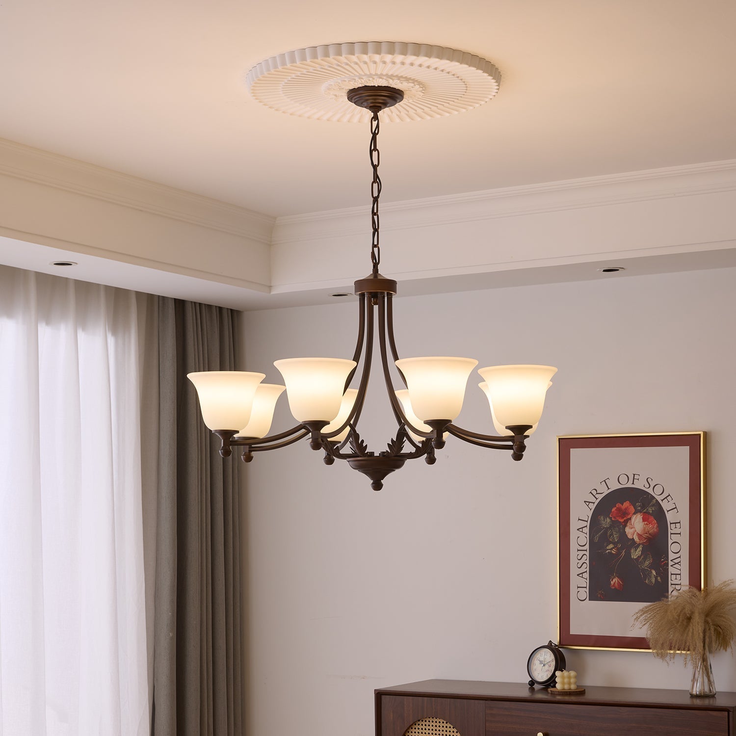Elorira Traditioneller Eleganter Kronleuchter aus Bloom-Glas-Letslighting