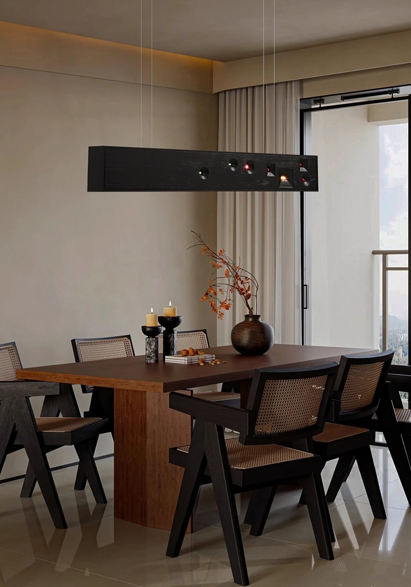 Lustra Lineare Pendelleuchte aus Holz mit Edelsteinen-Letslighting