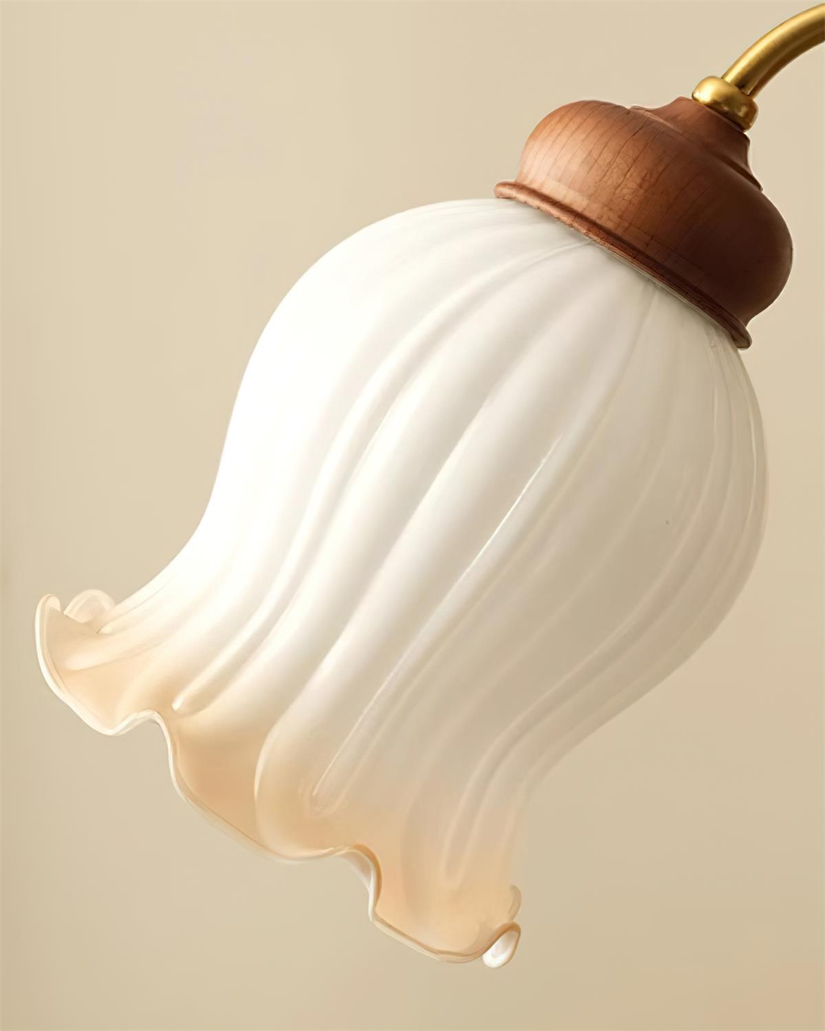 Rowan Vintage Kronleuchter aus Glas und Holz-Letslighting