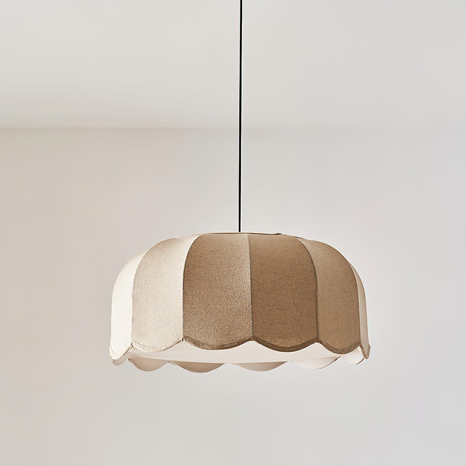 Sora Pendelleuchte mit Bananenblatt-Design
