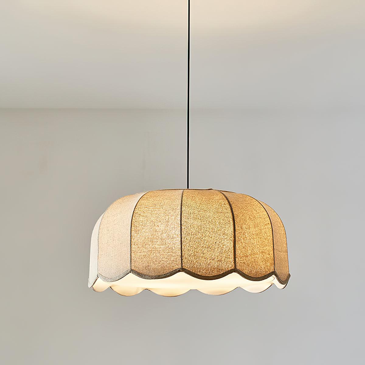 Sora Pendelleuchte mit Bananenblatt-Design
