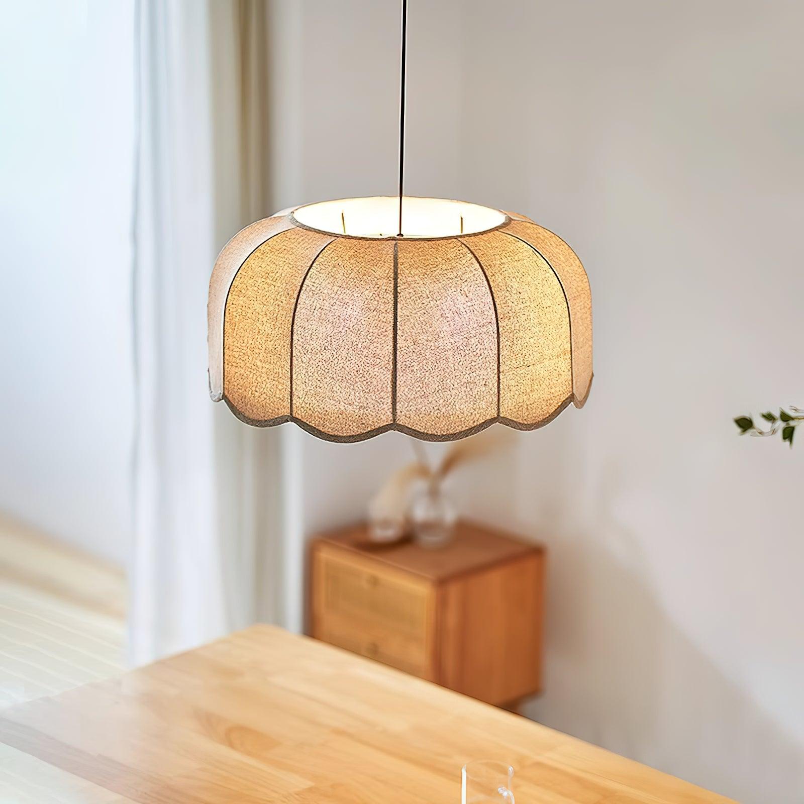 Sora Pendelleuchte mit Bananenblatt-Design
