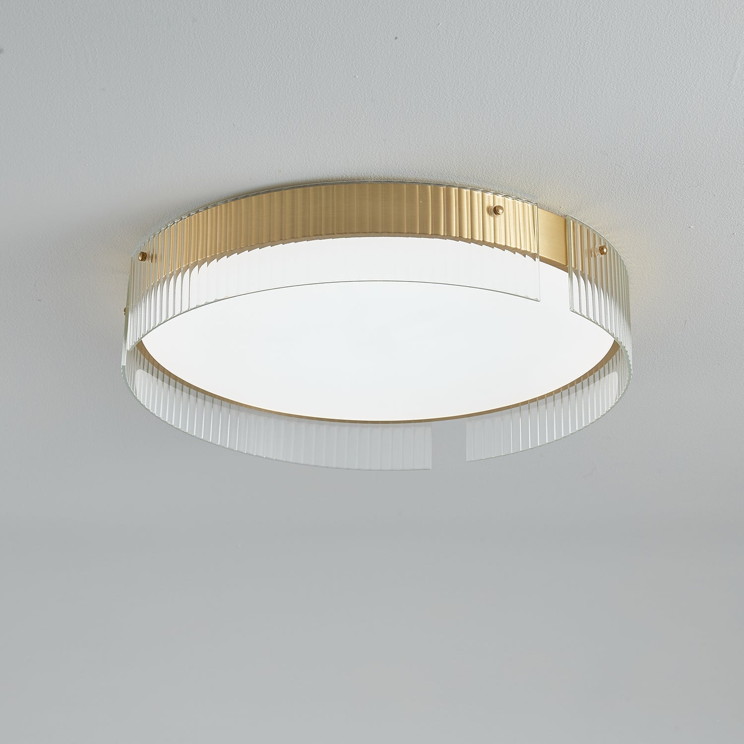 Ovenaris Minimalistische Deckenleuchte aus Messing-Letslighting