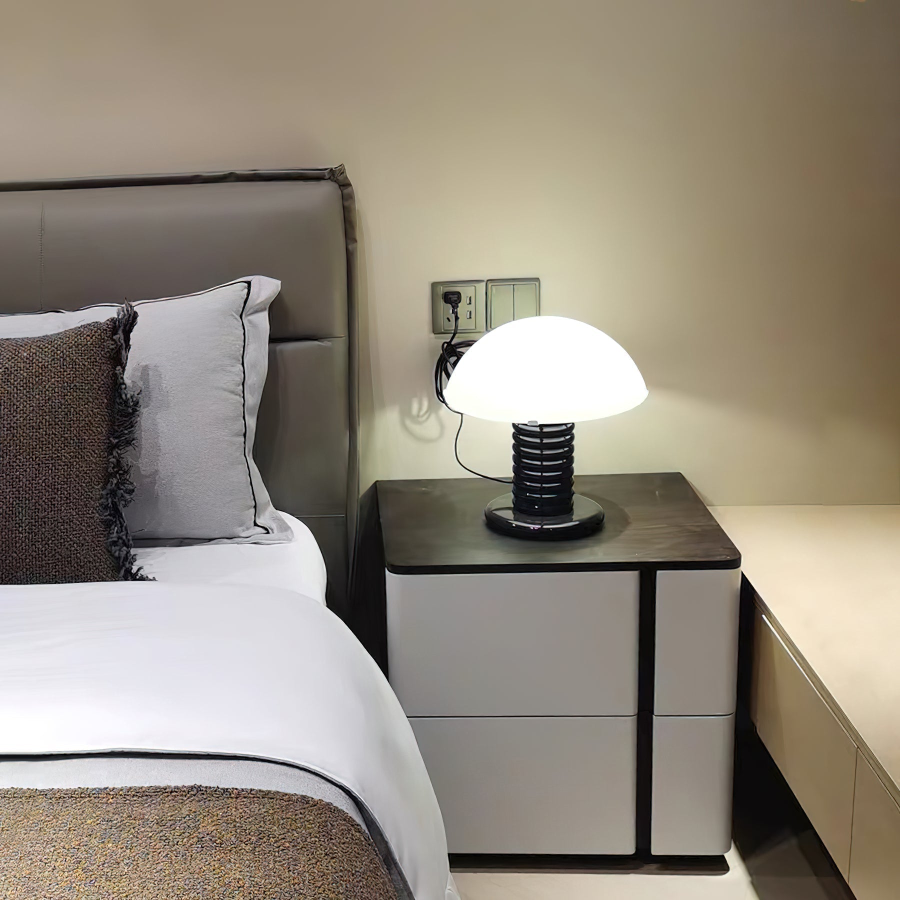 Ben Swildens Table Lamp - Letslighting