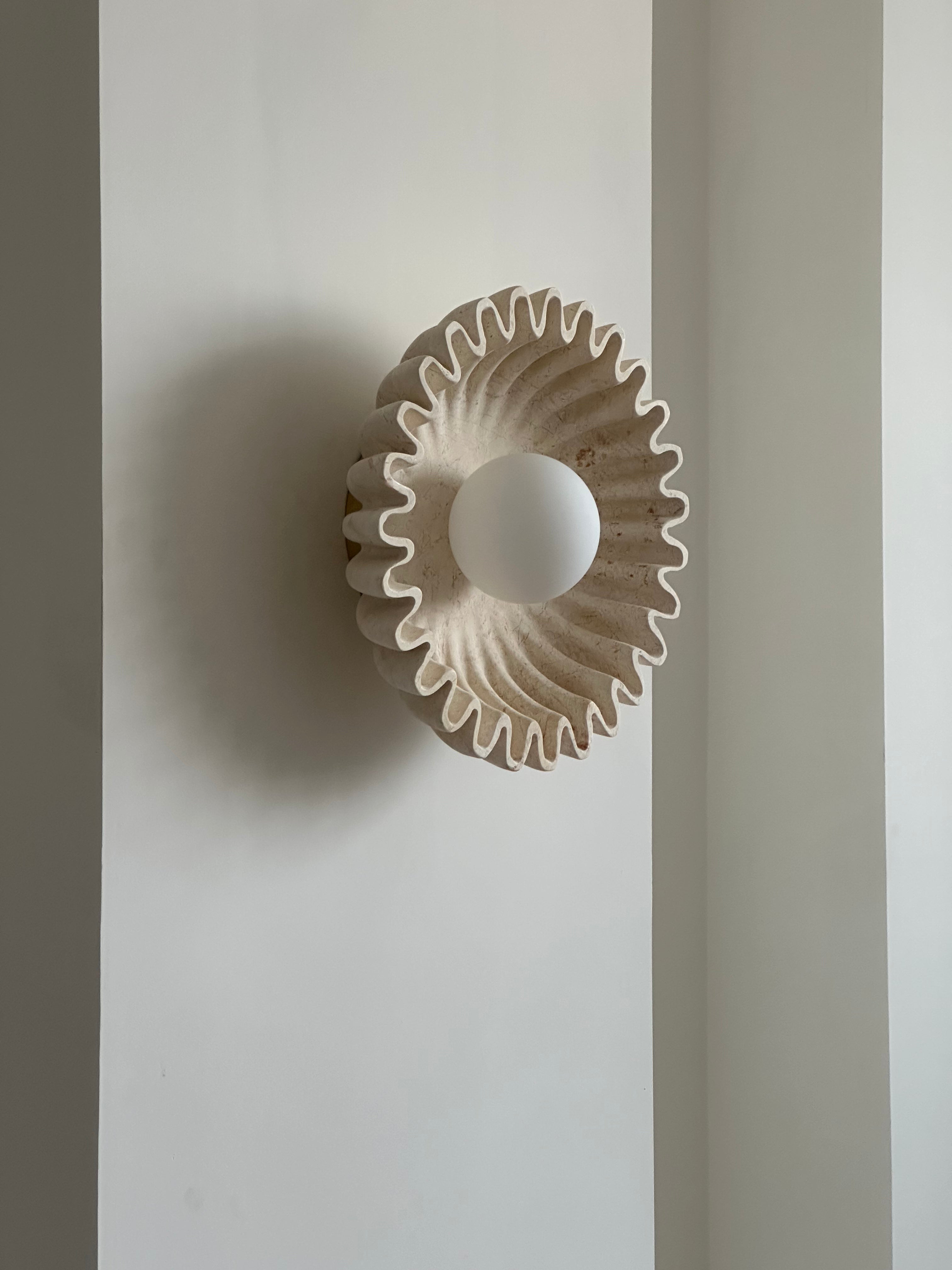 Wandleuchte Keramik Glas Dunkelgrün Weiß Schwarz Beige Skulptural-Letslighting
