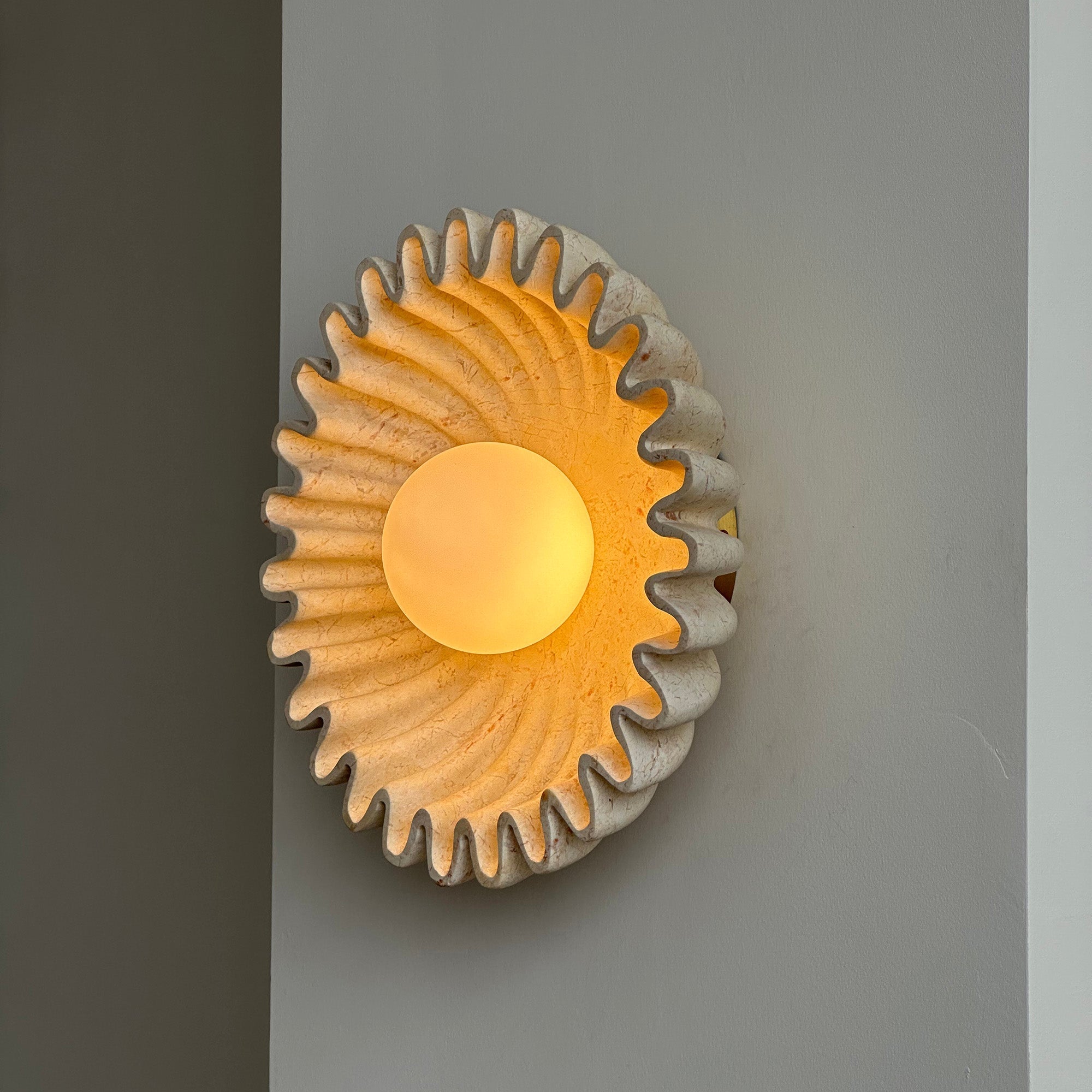 Wandleuchte Keramik Glas Dunkelgrün Weiß Schwarz Beige Skulptural-Letslighting