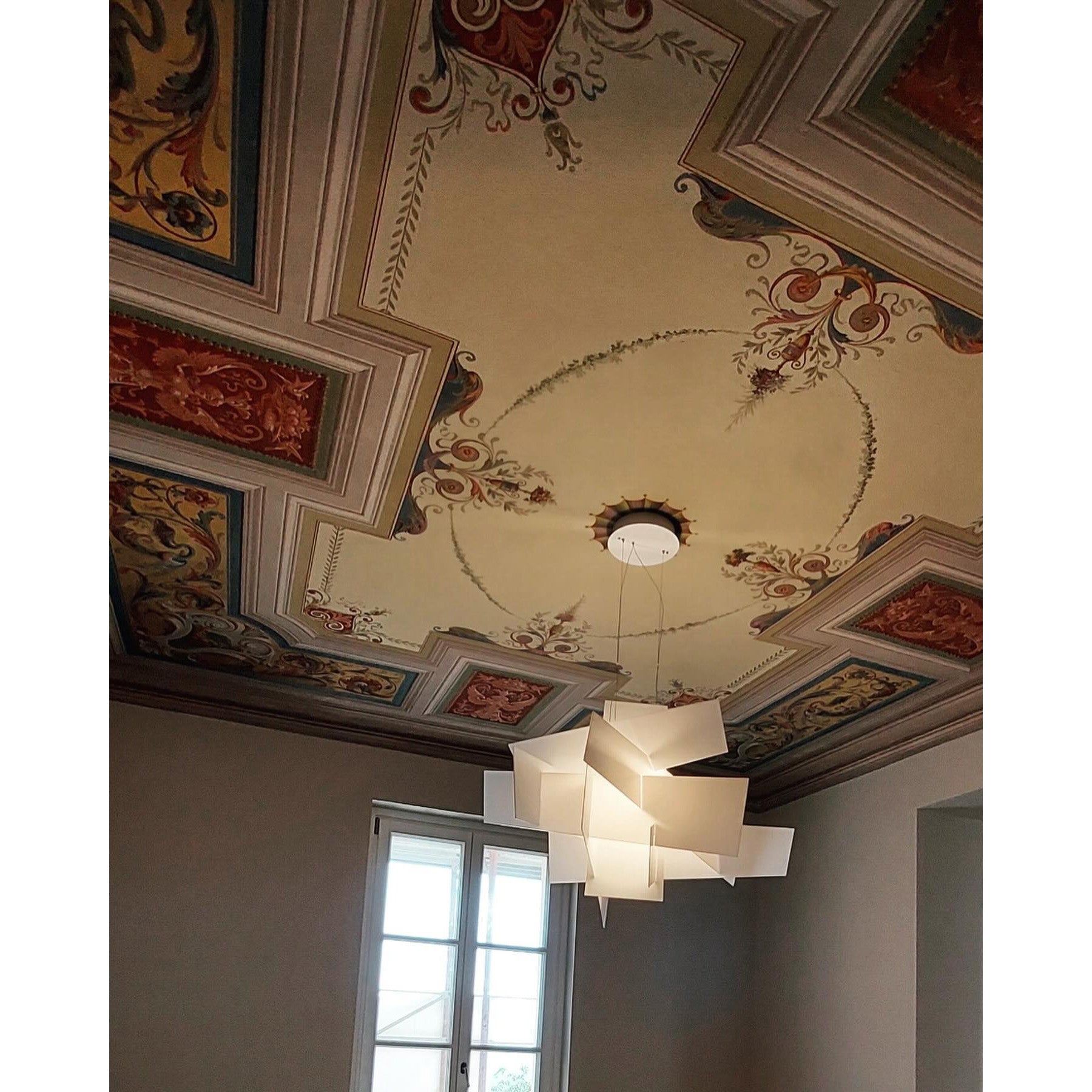 Jarnbruvyu Individual Creativity Acrylic Chandelier - Letslighting