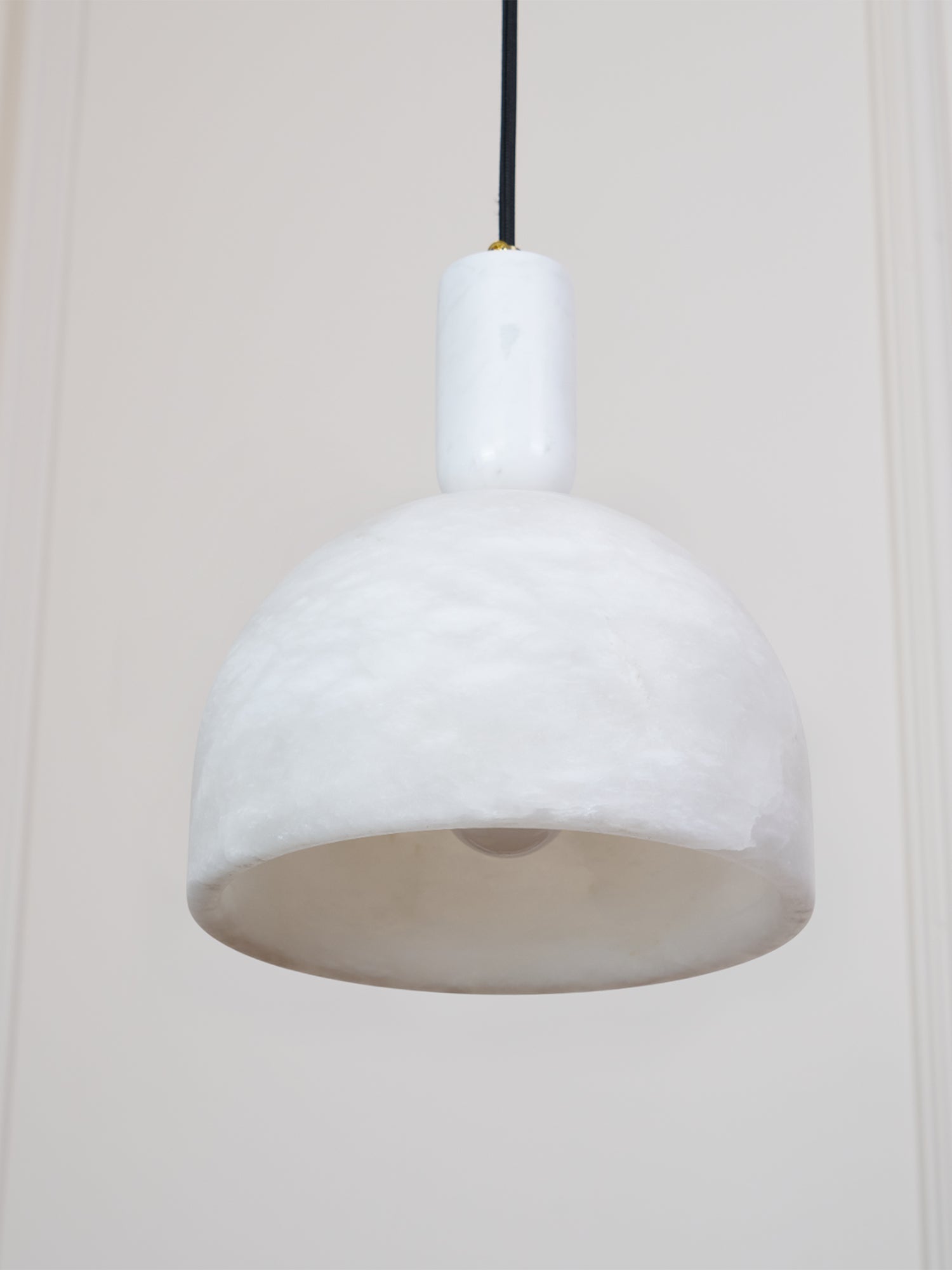 Culiror Minimalist Alabaster Pendant Light - Neutralighting