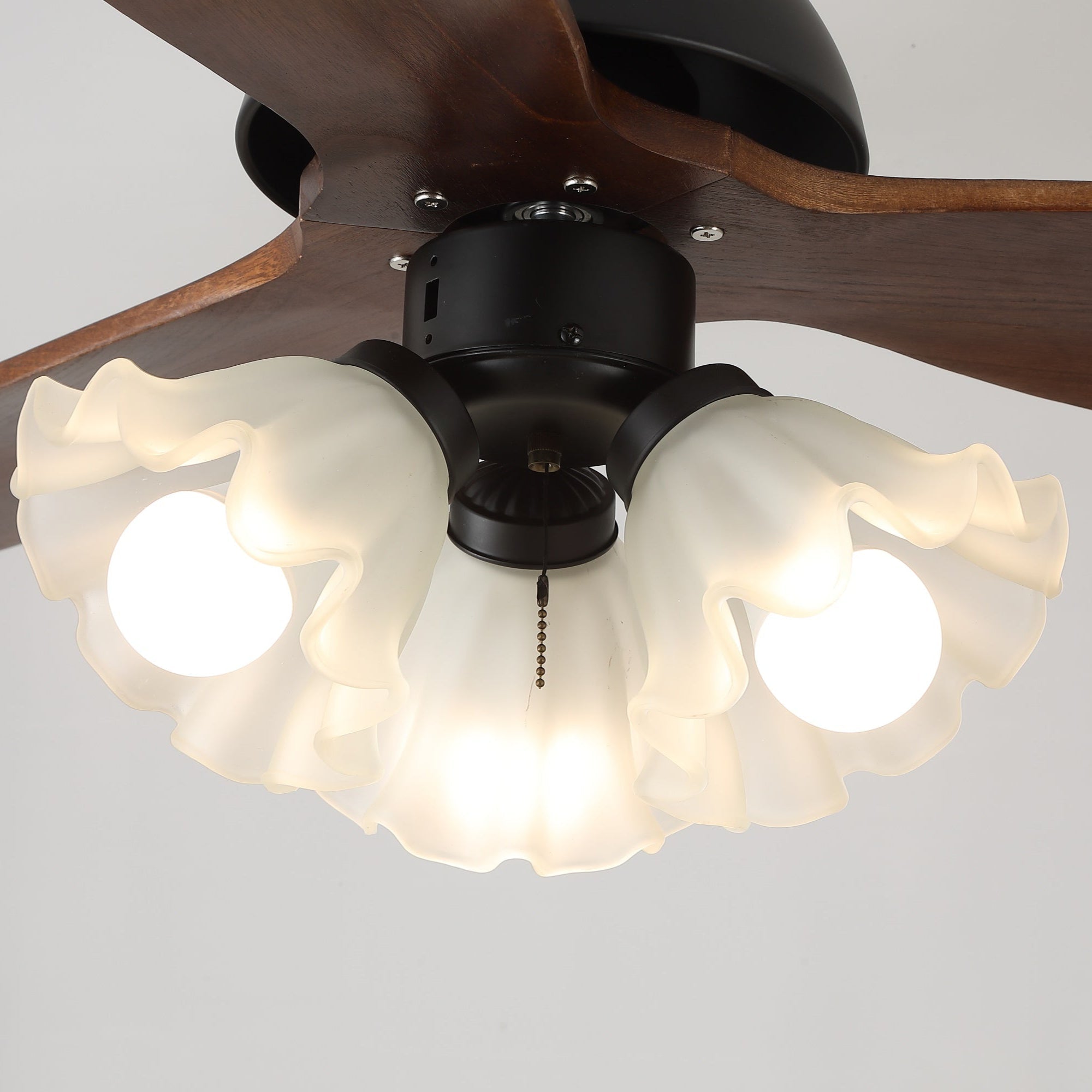 Maßzeichnung der 91cm Novrik Air Deckenventilatorleuchte.