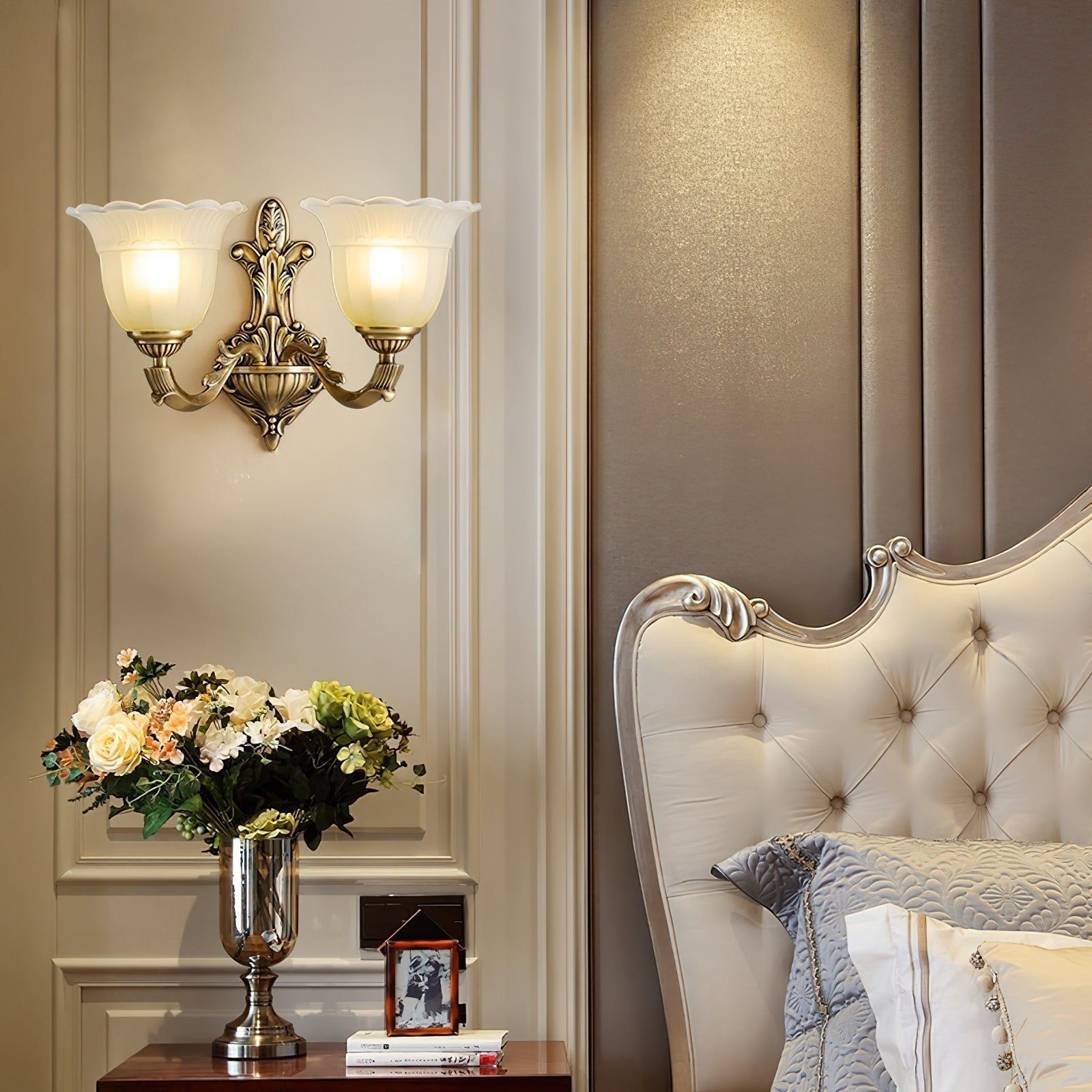 Sifuvyd Luxus-Blumen-Wandleuchte aus Messing und Glas-Letslighting