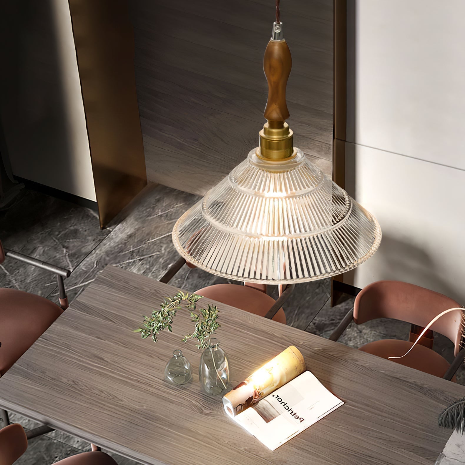 Arcara Vintage Pendelleuchte aus Geriffeltem Glas und Holz-Letslighting