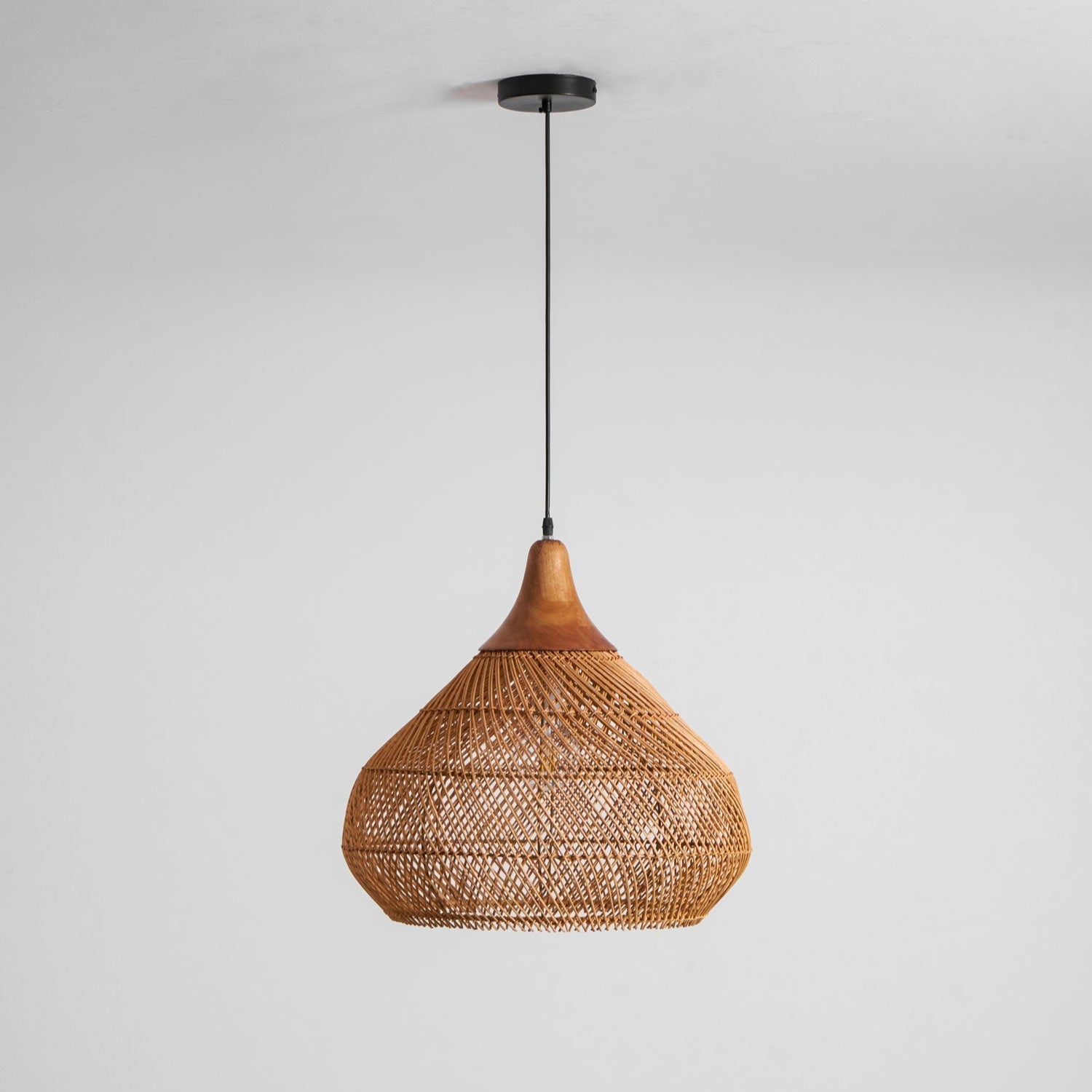 Solavn Rattanholz Pendelleuchte-Letslighting