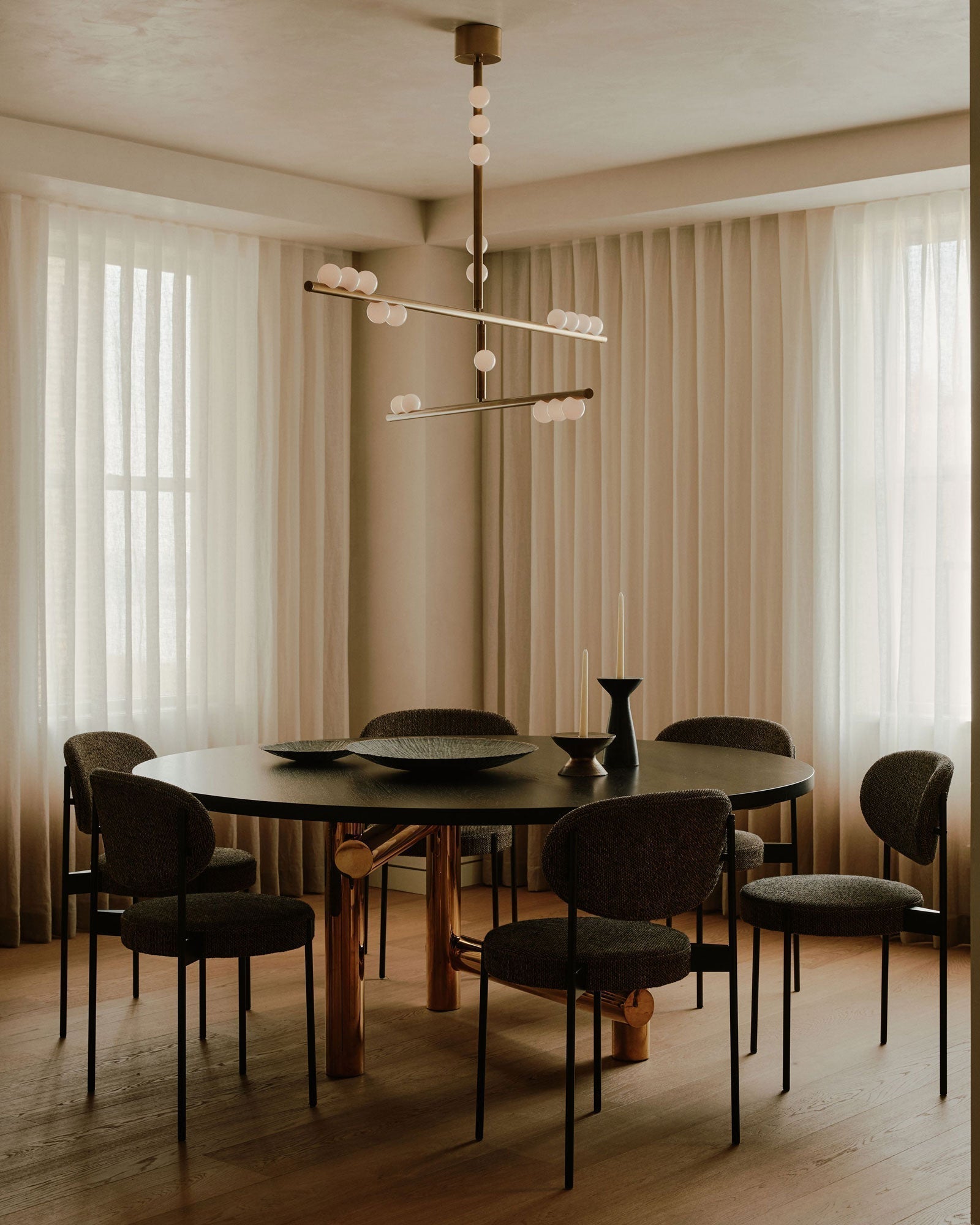 Eurzoris Geometrischer Linearer Kronleuchter aus Messing-Letslighting