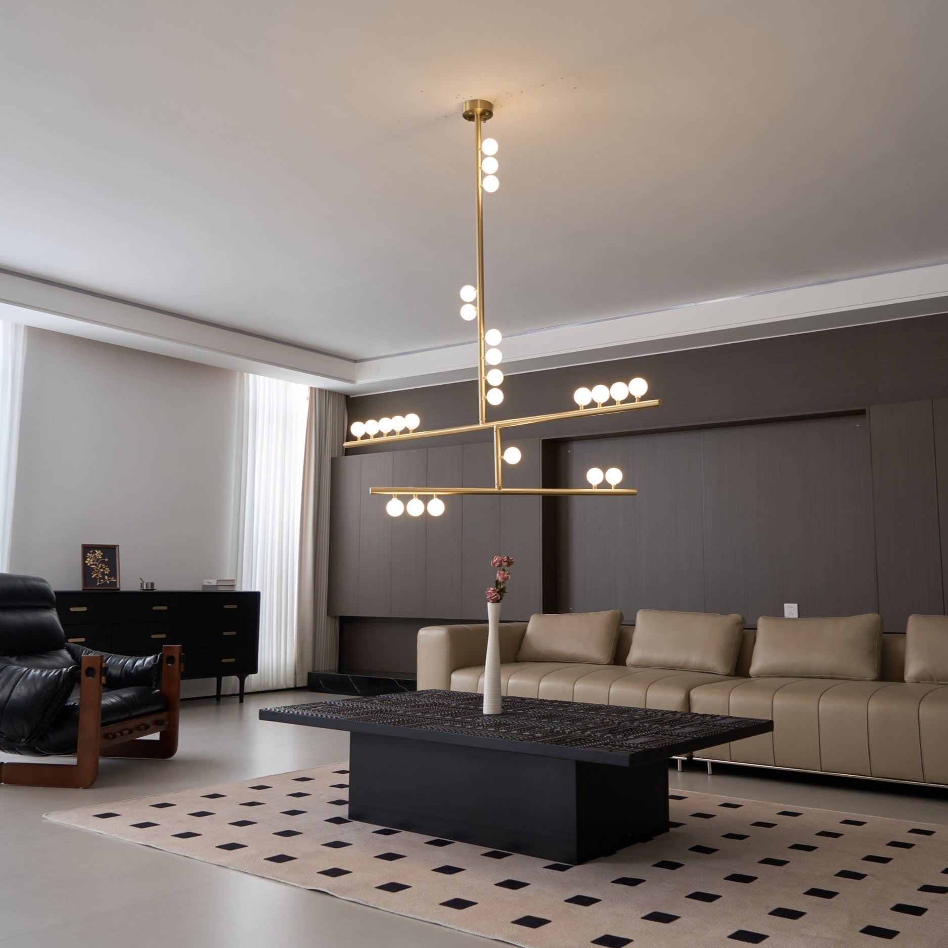 Eurzoris Geometrischer Linearer Kronleuchter aus Messing-Letslighting