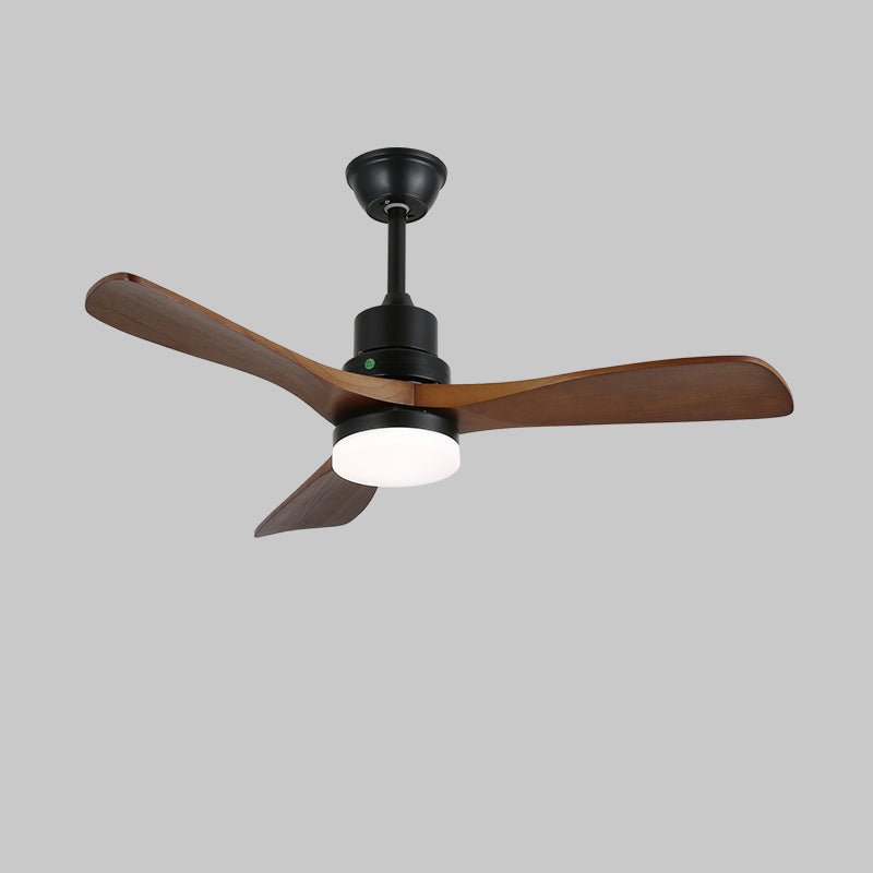 Nahaufnahme des Motorgehäuses aus reinem Kupfer des Kaelen Deckenventilators mit Beleuchtung