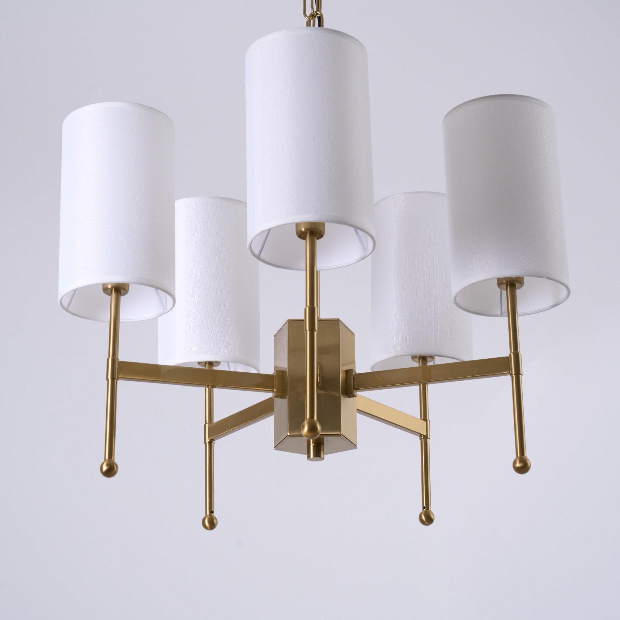 Ulcarisra Vintage Kronleuchter aus Messing mit Stoffbezug-Letslighting