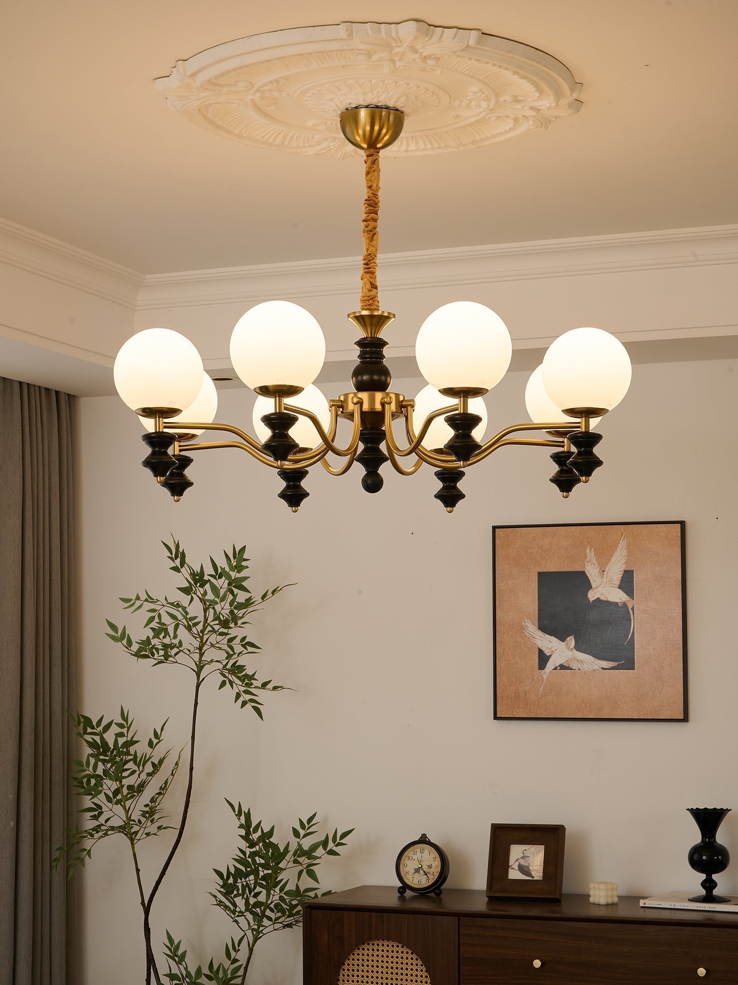 Ordore Traditioneller Eleganter Kronleuchter aus Vintage-Holz-Letslighting