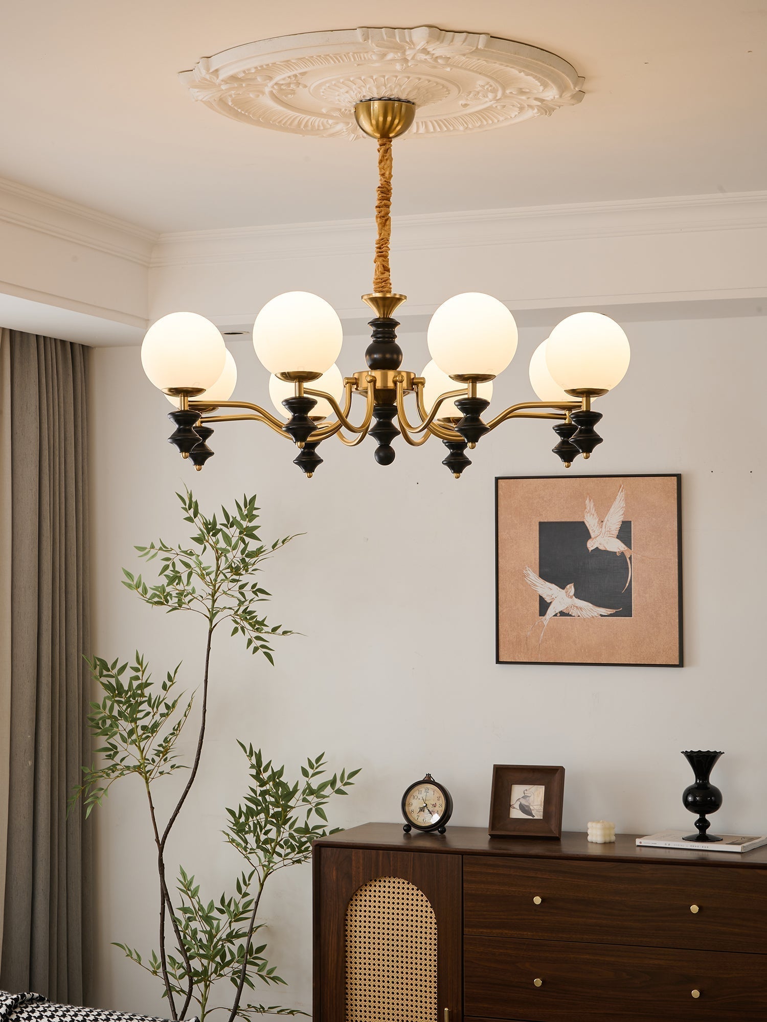 Ordore Traditioneller Eleganter Kronleuchter aus Vintage-Holz-Letslighting