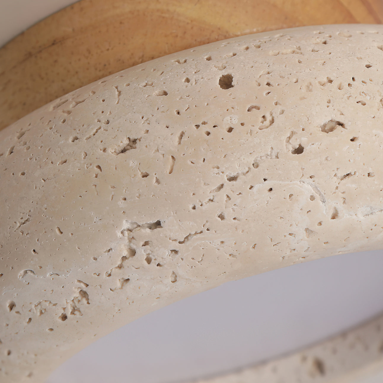 Astra Mini-Donut-Deckenleuchte aus Travertin