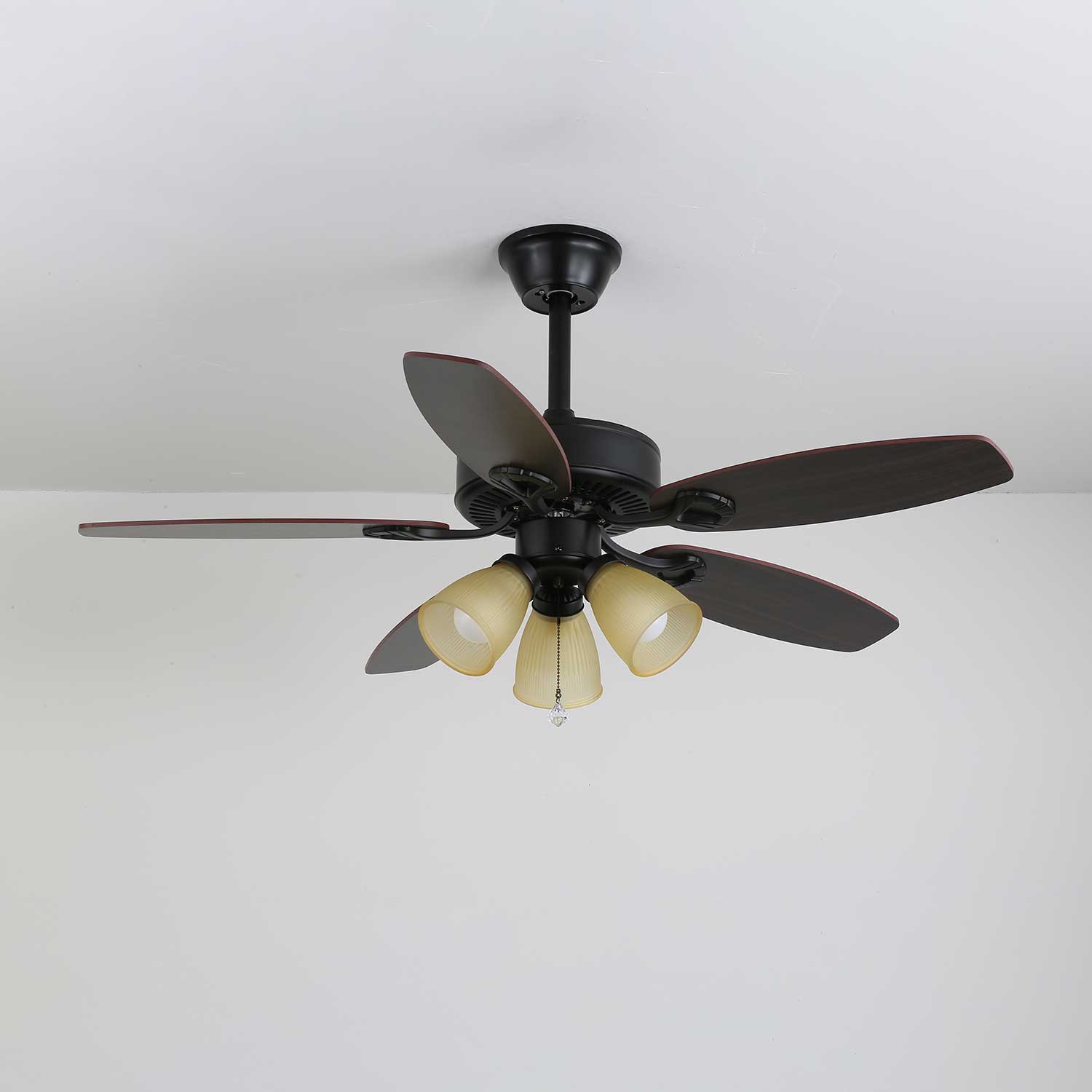 Calviera Vintage Deckenventilatorleuchte aus Holz und Glas