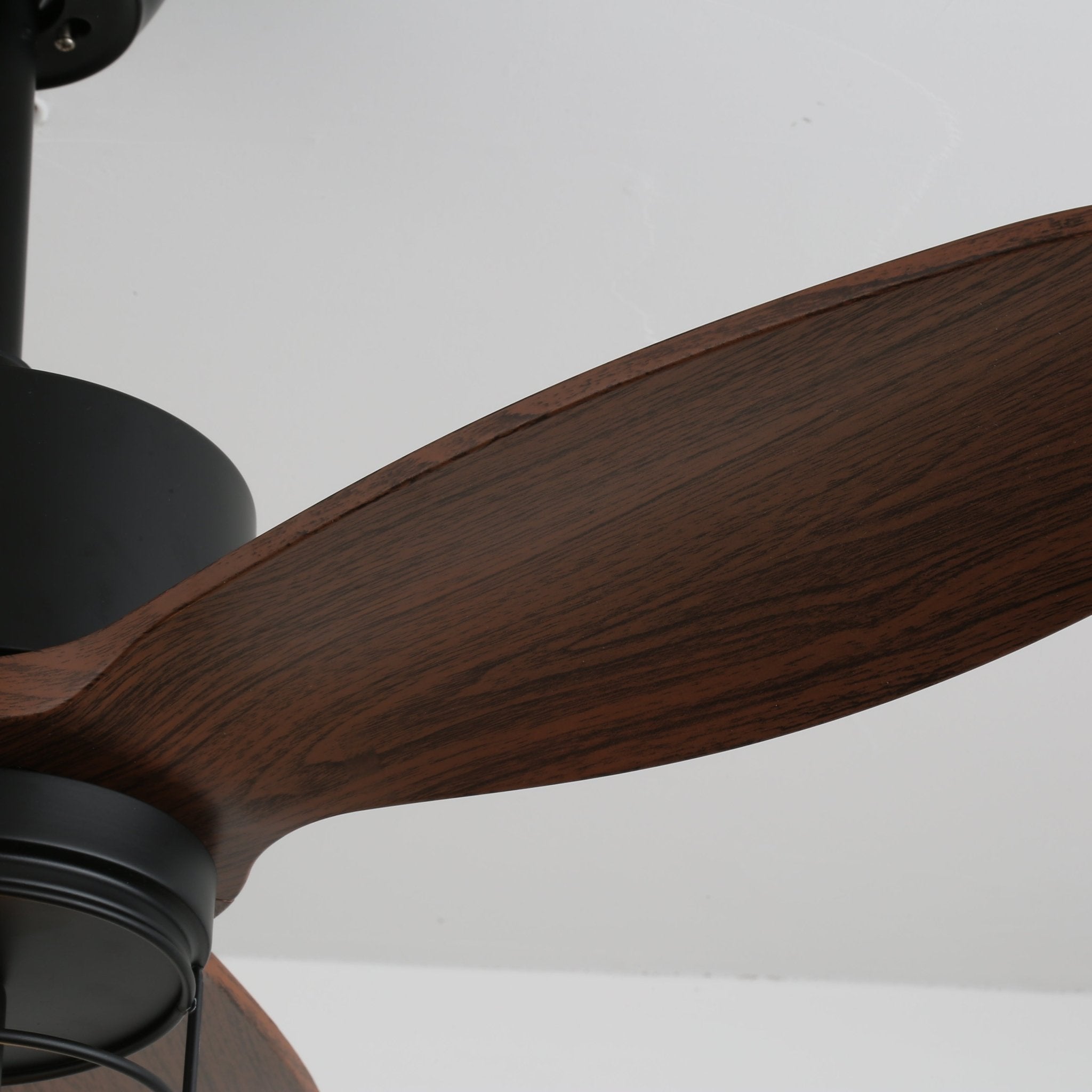 Brisora Industrie-Deckenventilatorleuchte aus Holz, mit beleuchteter LED-Lampe