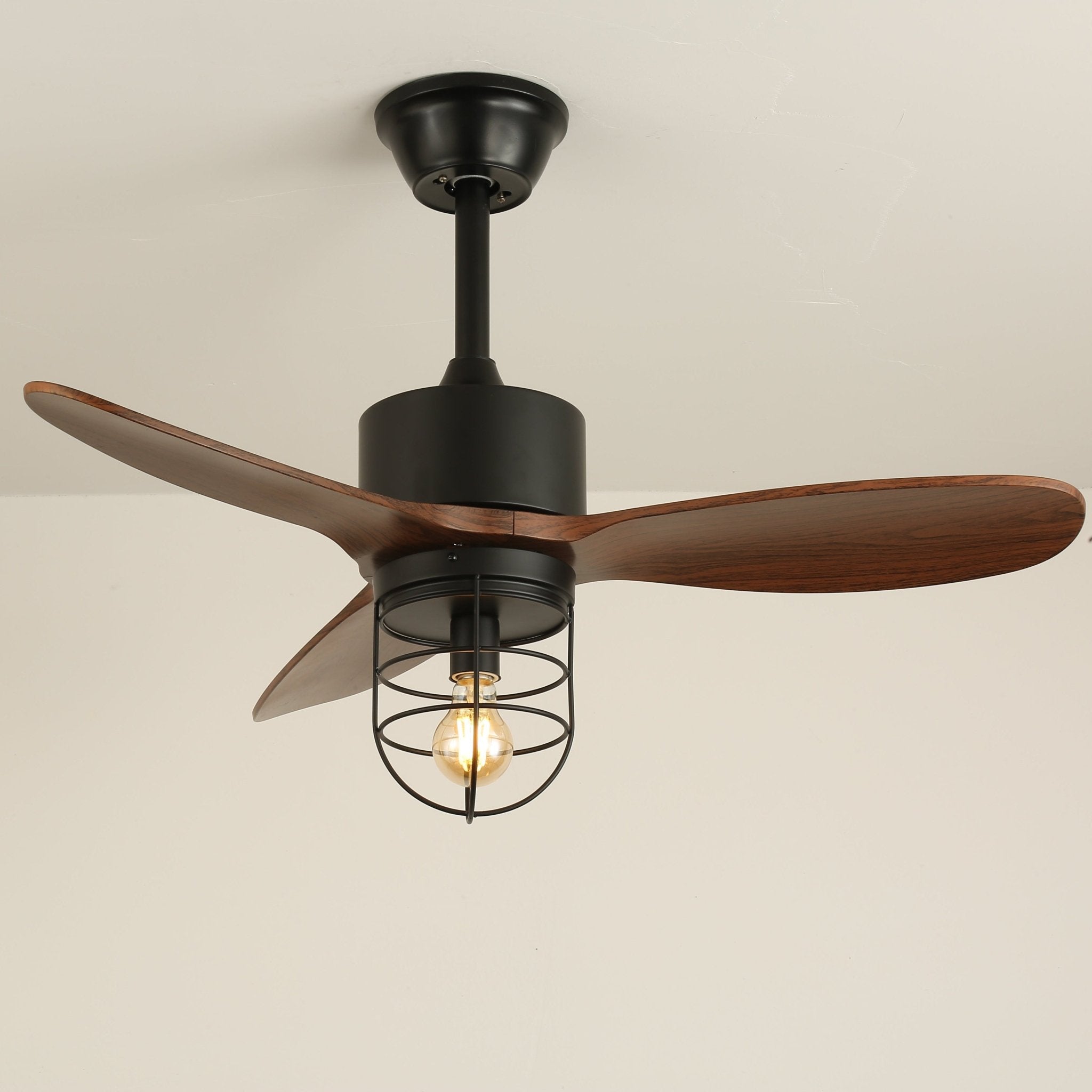 Brisora Industrie-Deckenventilatorleuchte aus Holz, mit Glaslampenschirm-Detail