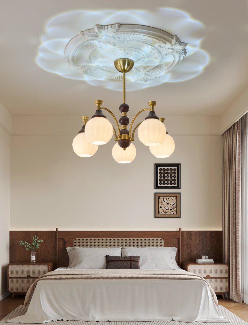 Illoros Traditioneller Eleganter Holzkronleuchter-Letslighting
