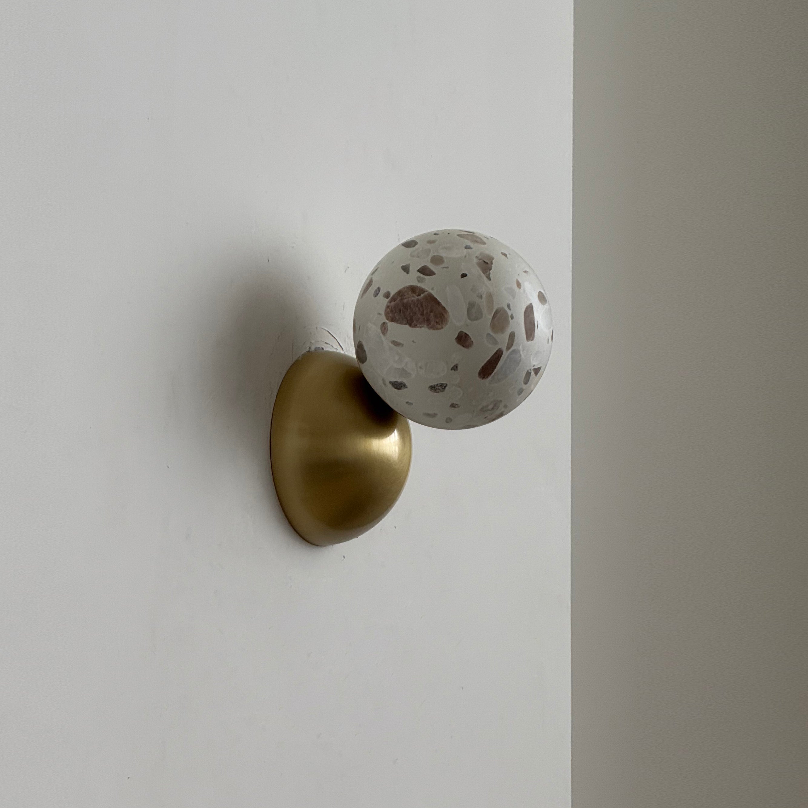 Arca Modern Minimalist Eclipse Mrable Metal Wall Lamp - Letslighting