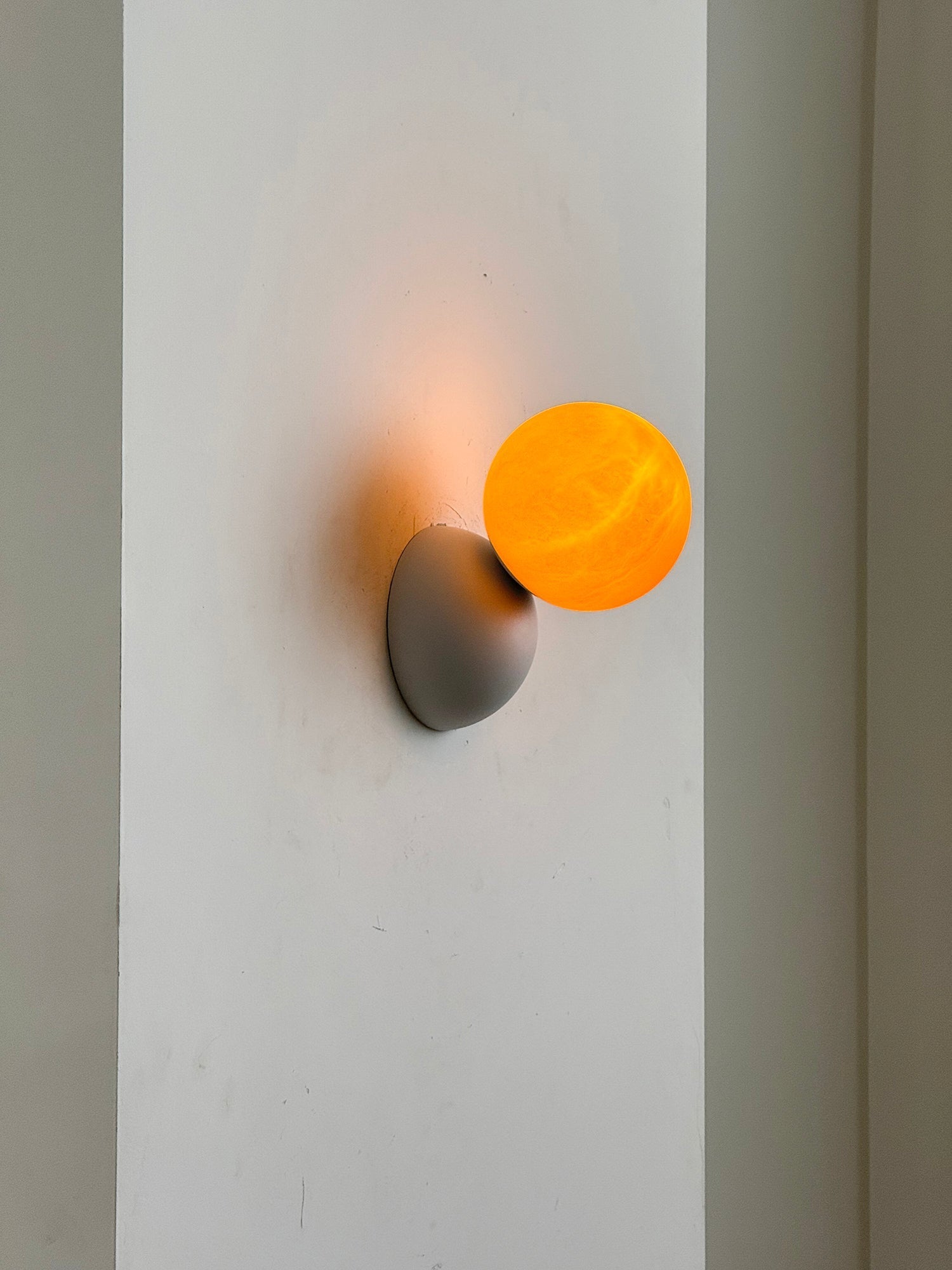 Arca Modern Minimalist Eclipse Mrable Metal Wall Lamp - Letslighting