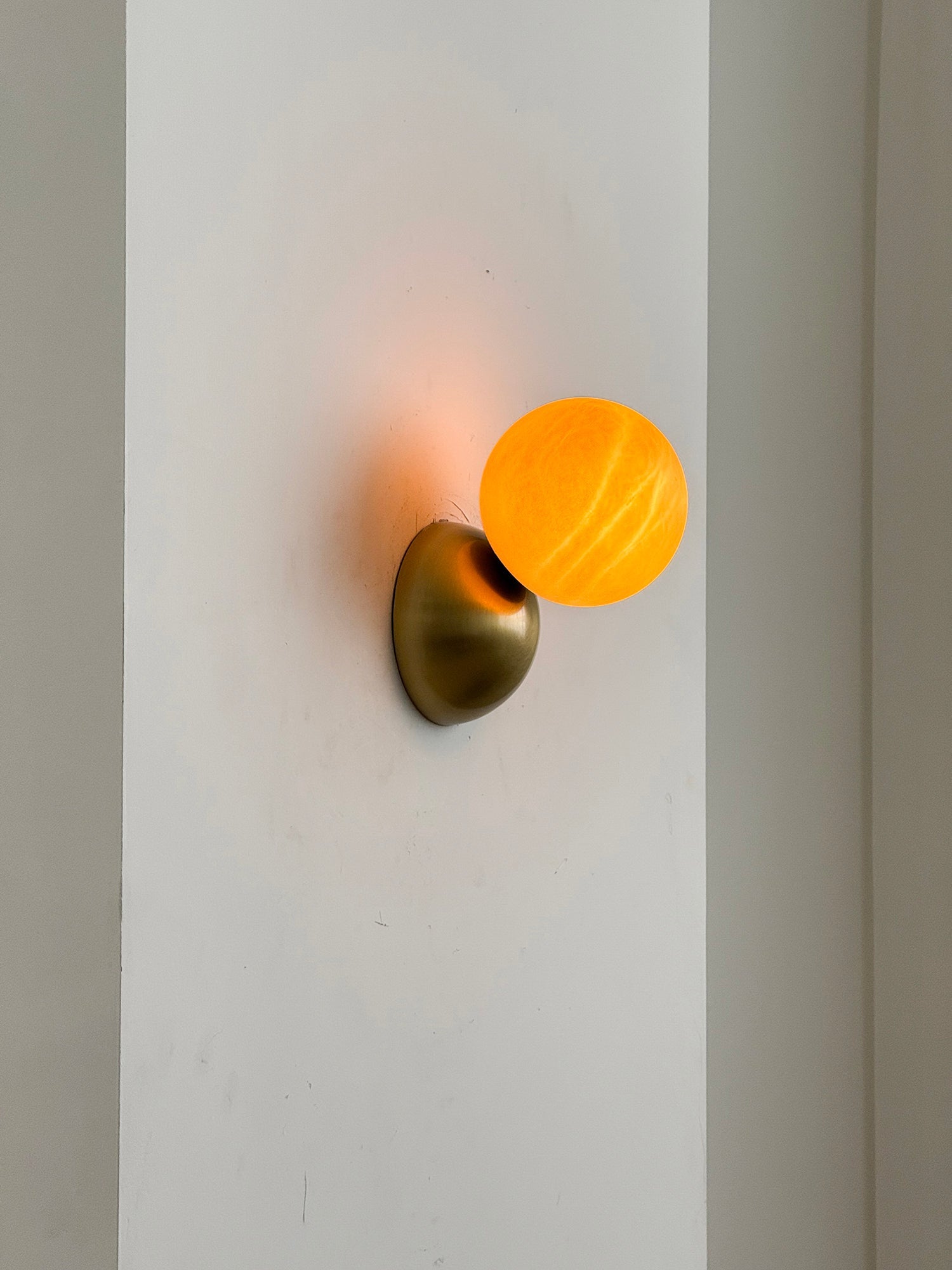 Arca Modern Minimalist Eclipse Mrable Metal Wall Lamp - Letslighting