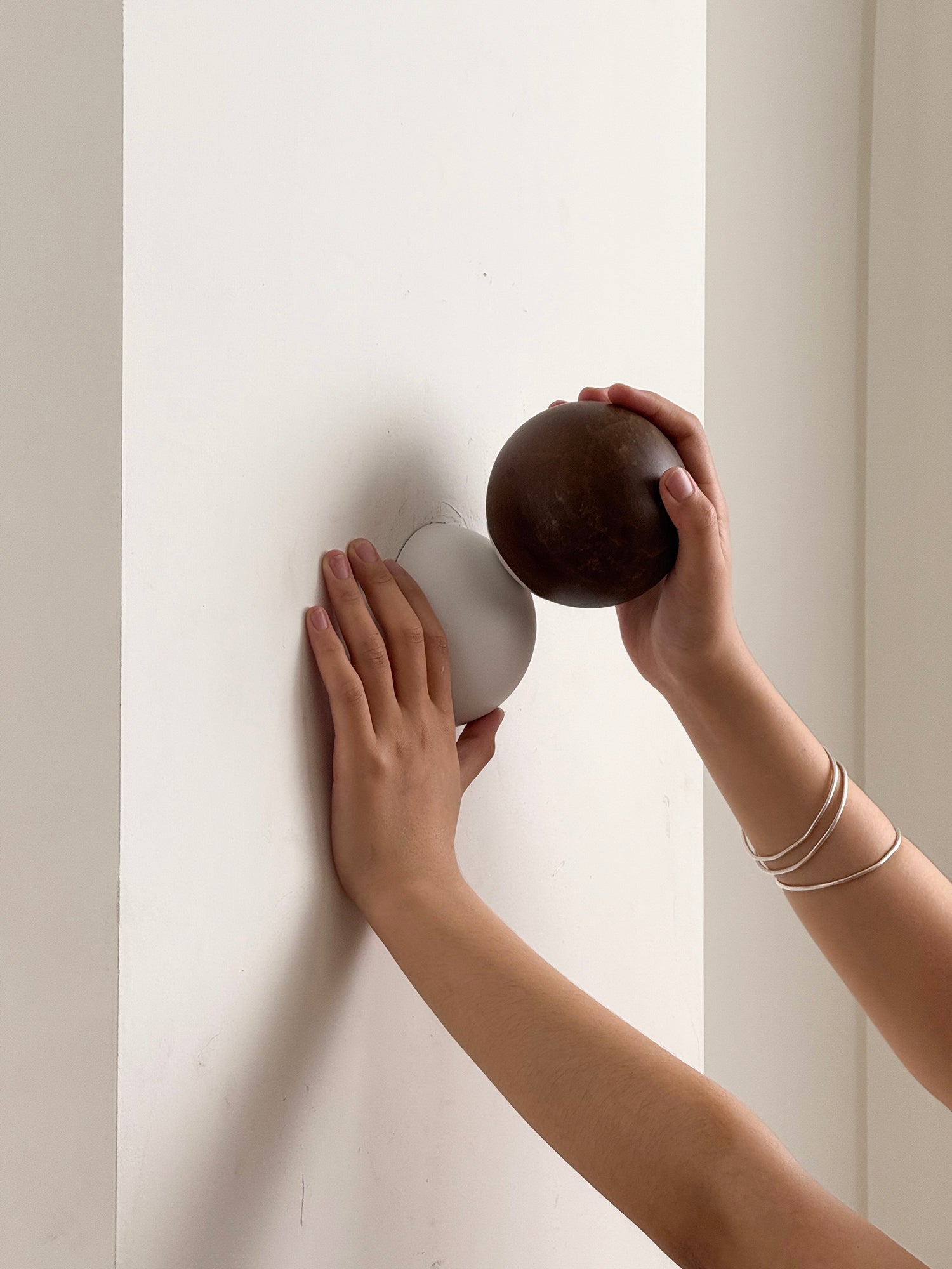 Arca Modern Minimalist Eclipse Mrable Metal Wall Lamp - Letslighting