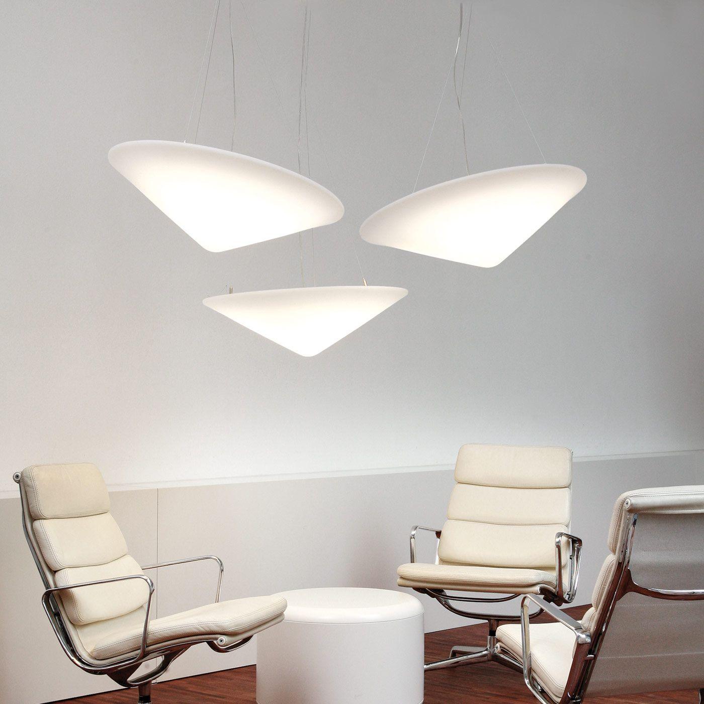 Solara Moderne Pendelleuchte Polyethylen Schräghut Minimalistisch-Letslighting