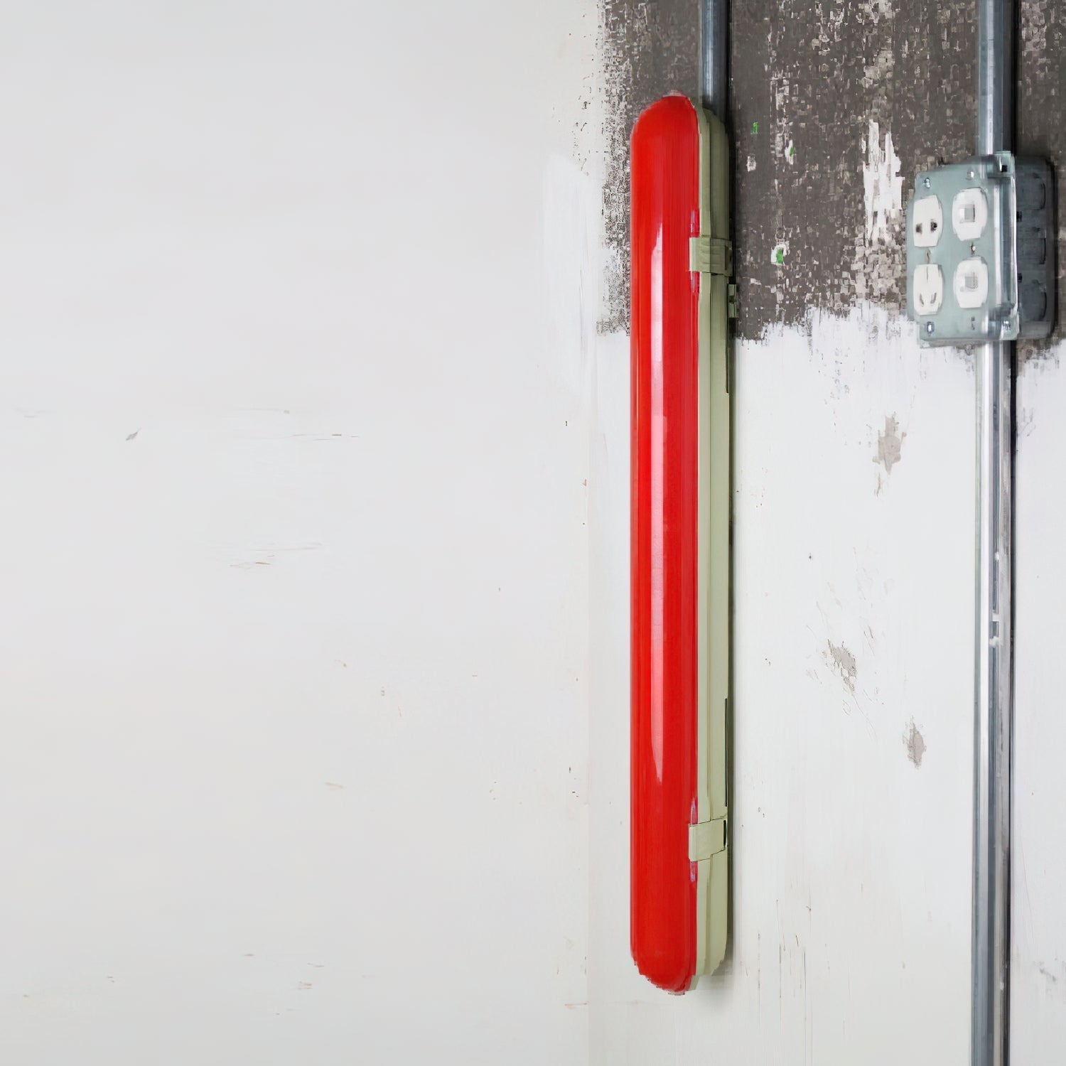 Wavel Rote Wandleuchte aus Kunststoff-Letslighting