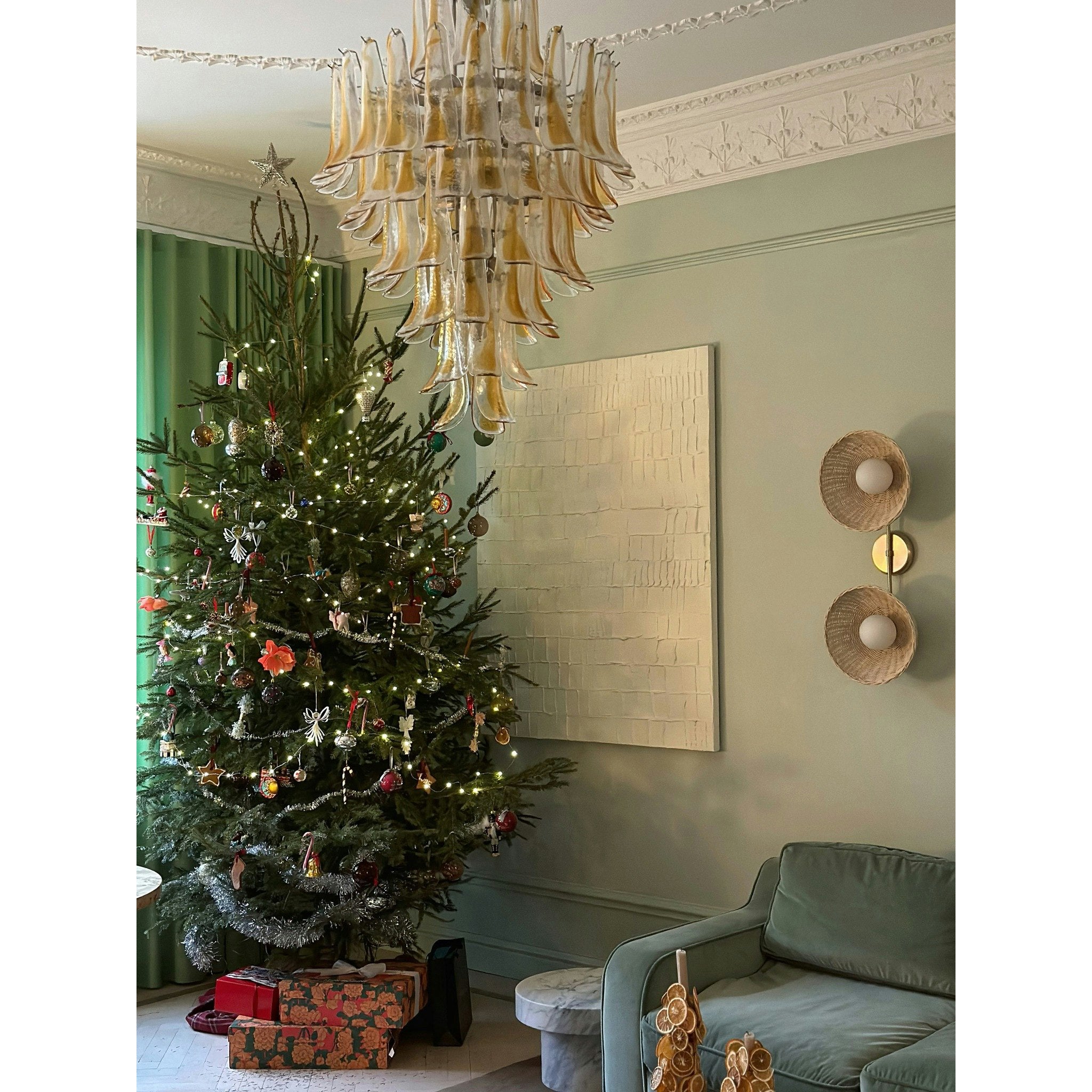 Zinc Postmodern Luxury Petal Glass Metal Chandelier - Letslighting