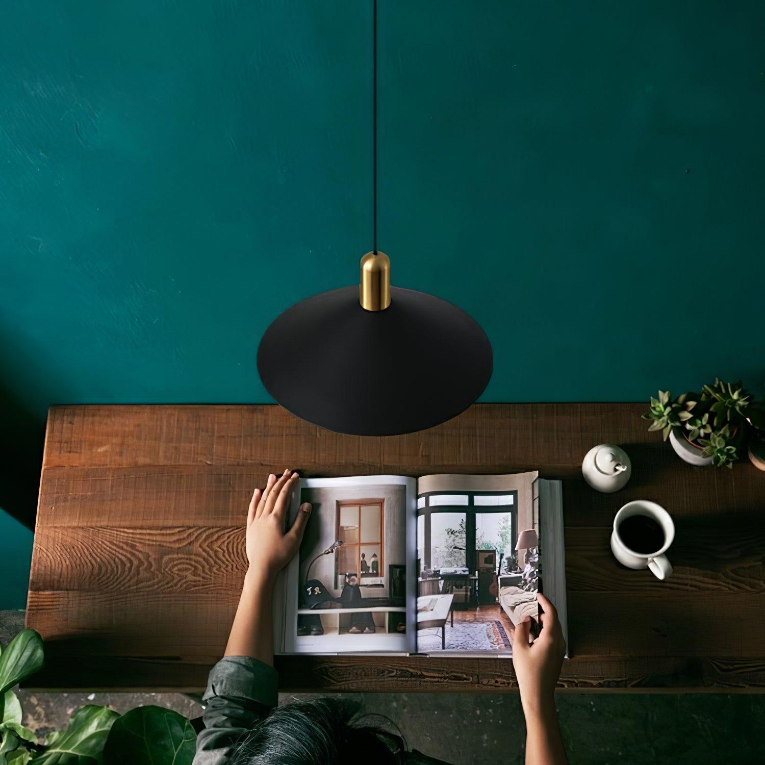 Carins Pendant Lamp - Blowlighting