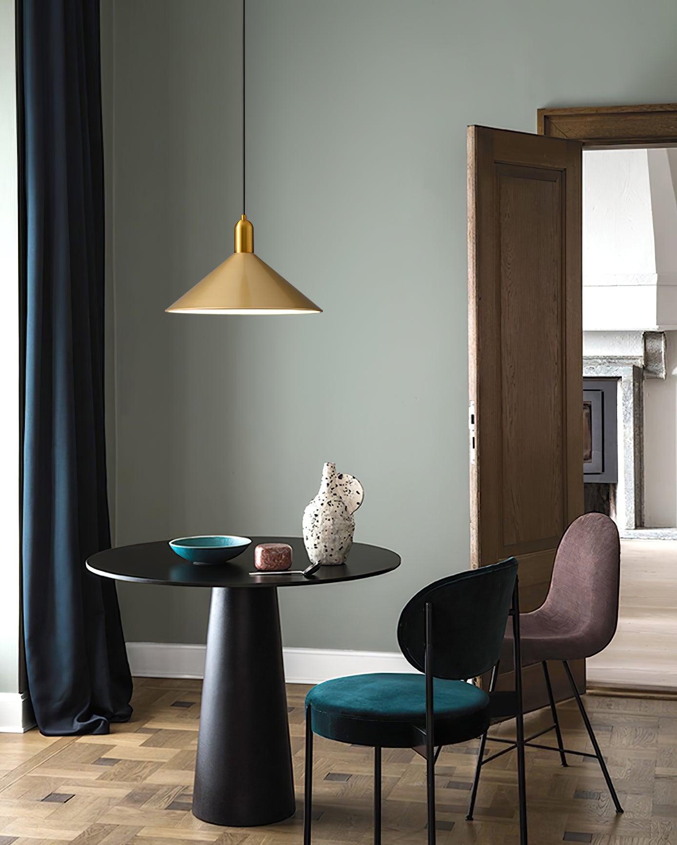 Carins Pendant Lamp - Blowlighting