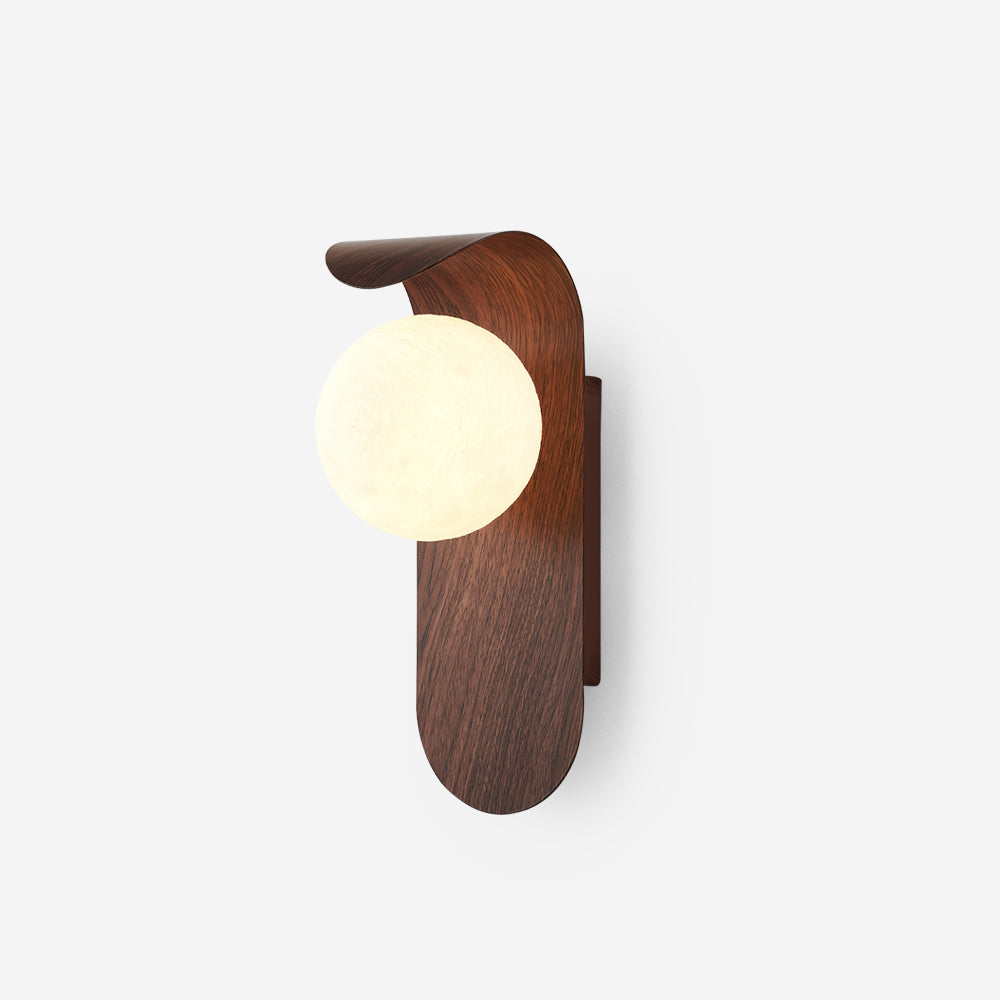 Exuro Wandleuchte für den Innenbereich aus Holz / Nussbaum