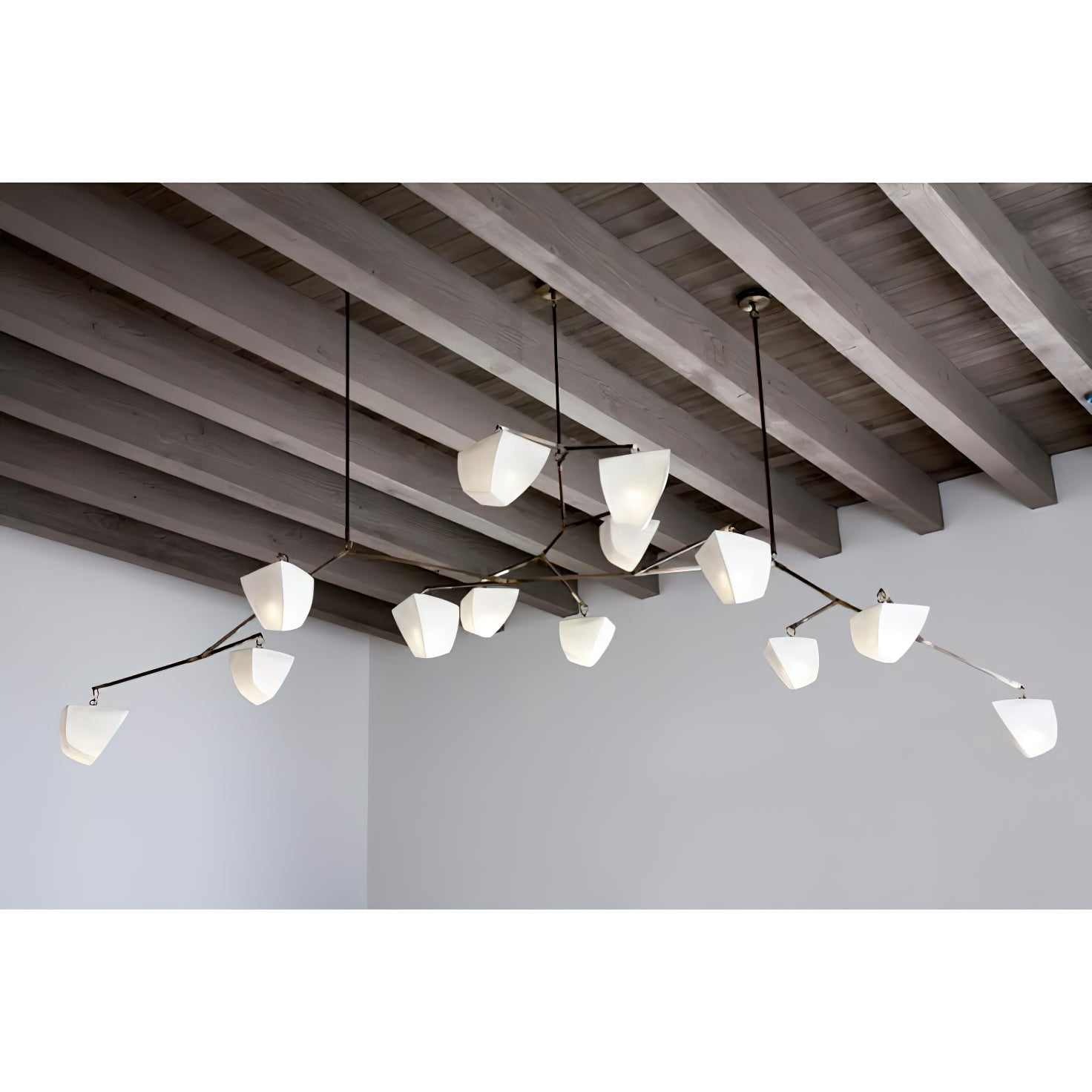 Iris Moderner Kronleuchter aus Messingkeramik-Letslighting